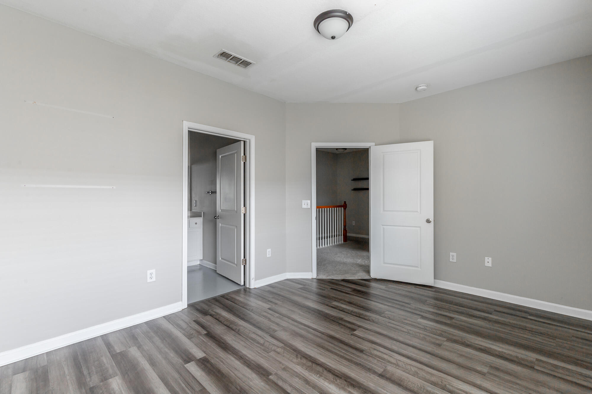 6105 Regency Court
