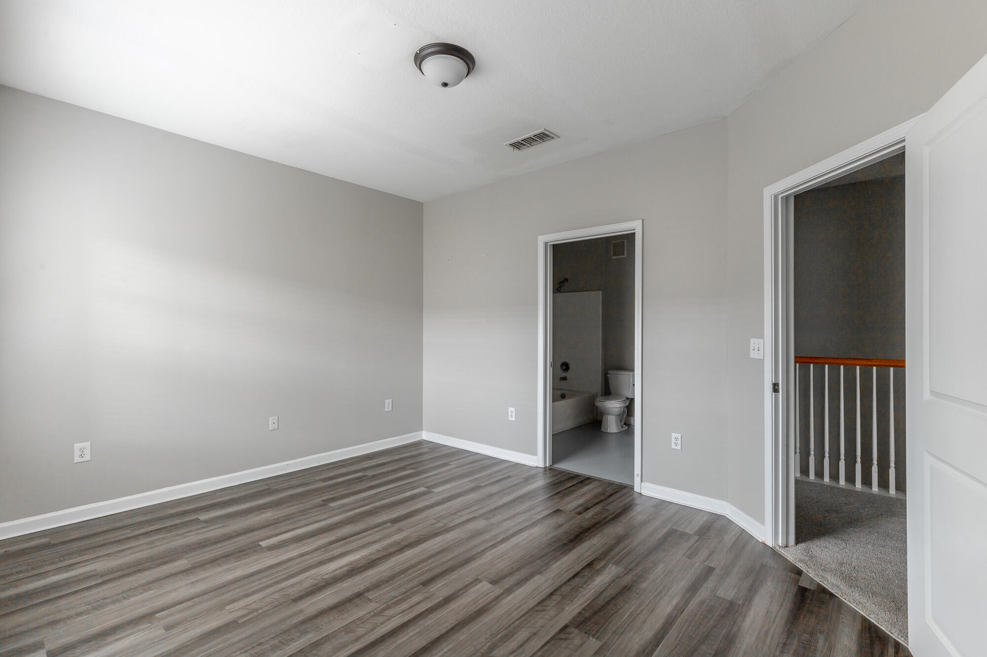 6105 Regency Court