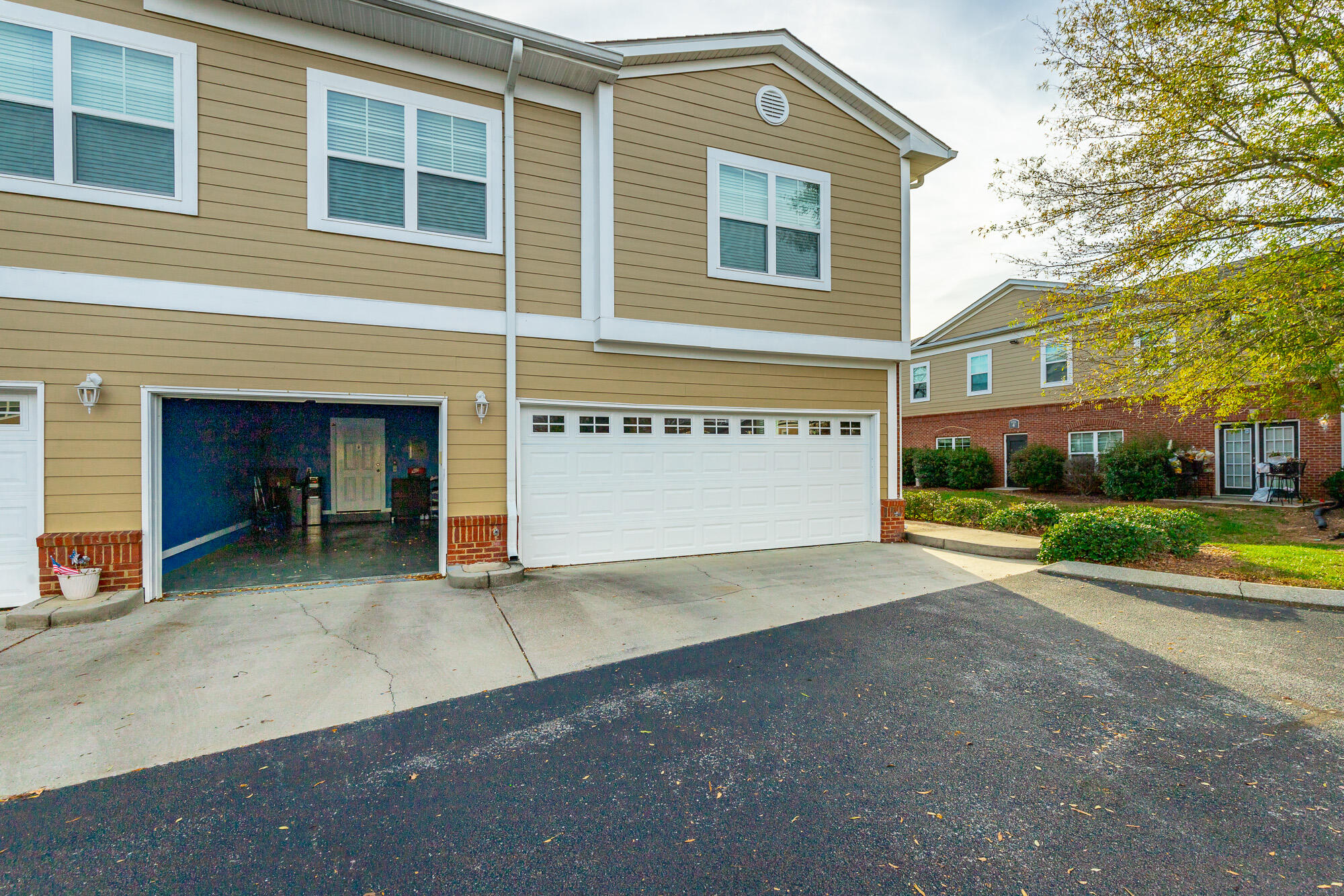 6105 Regency Court