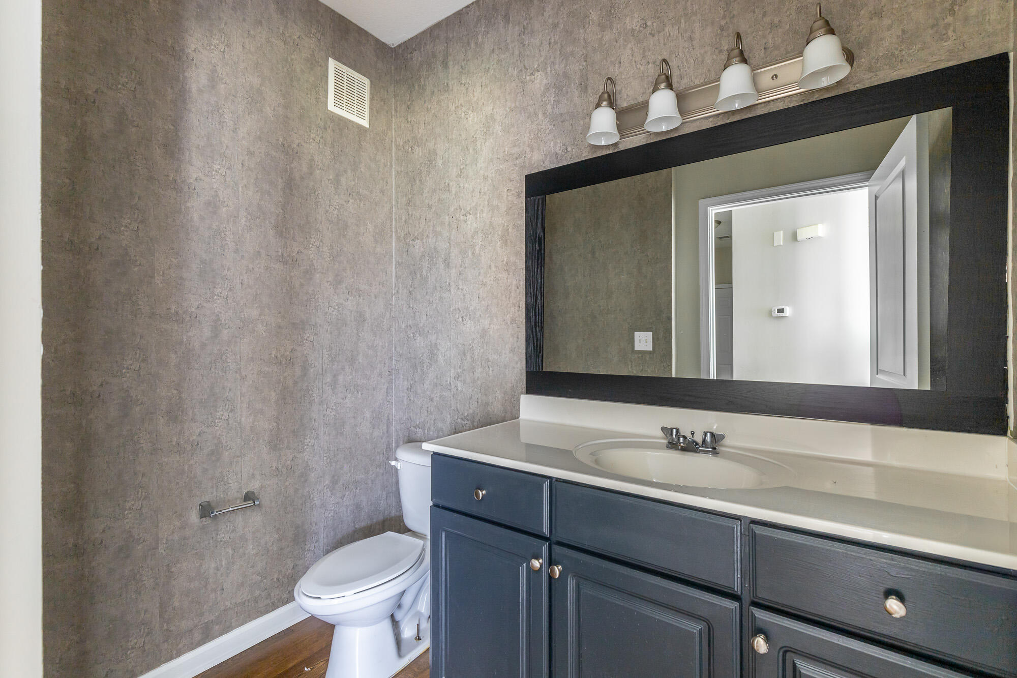 6105 Regency Court