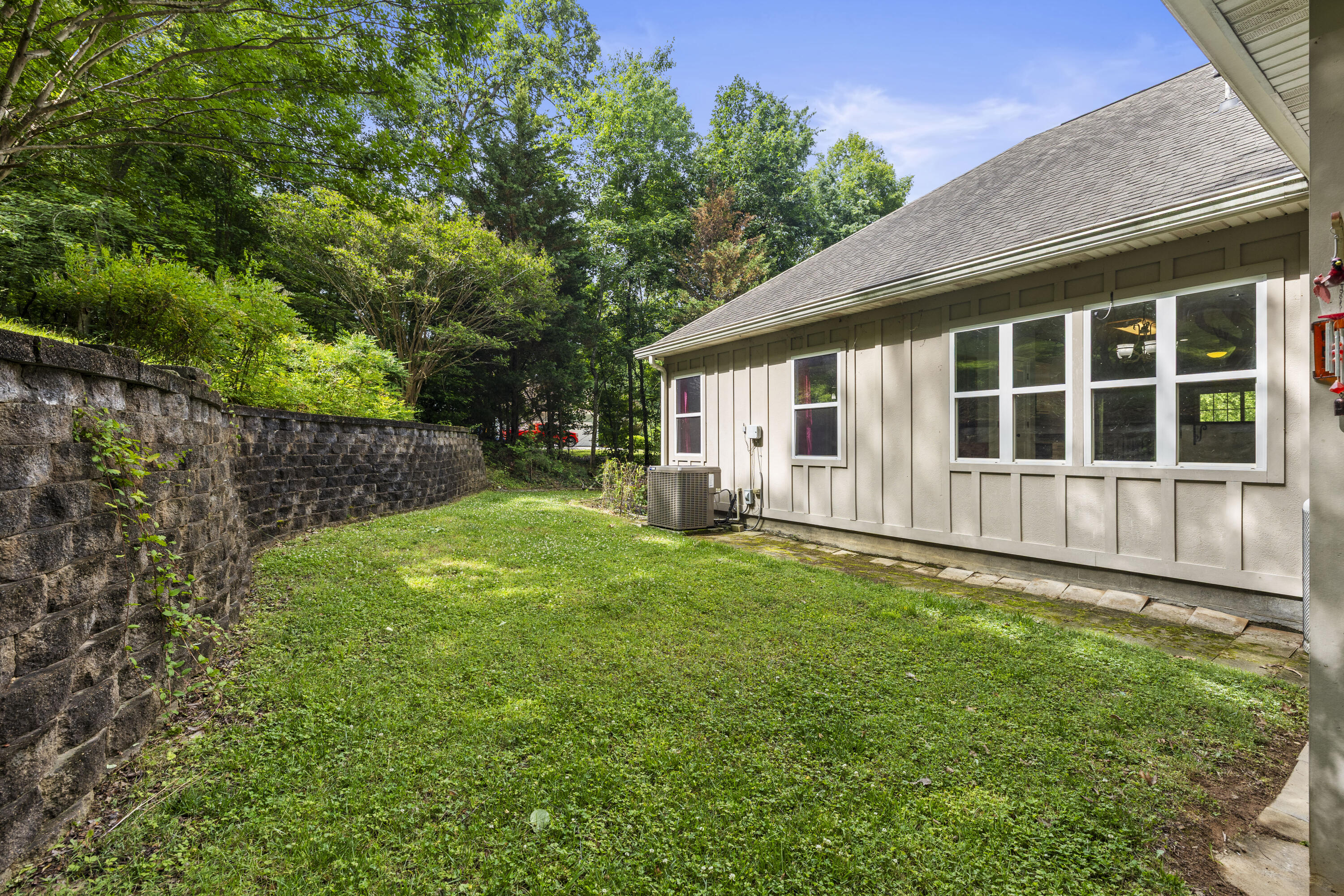 7212 Wolftever Landing Drive