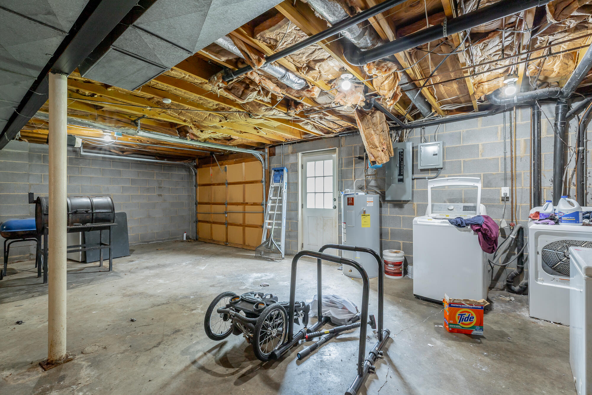 6942 Love Lane