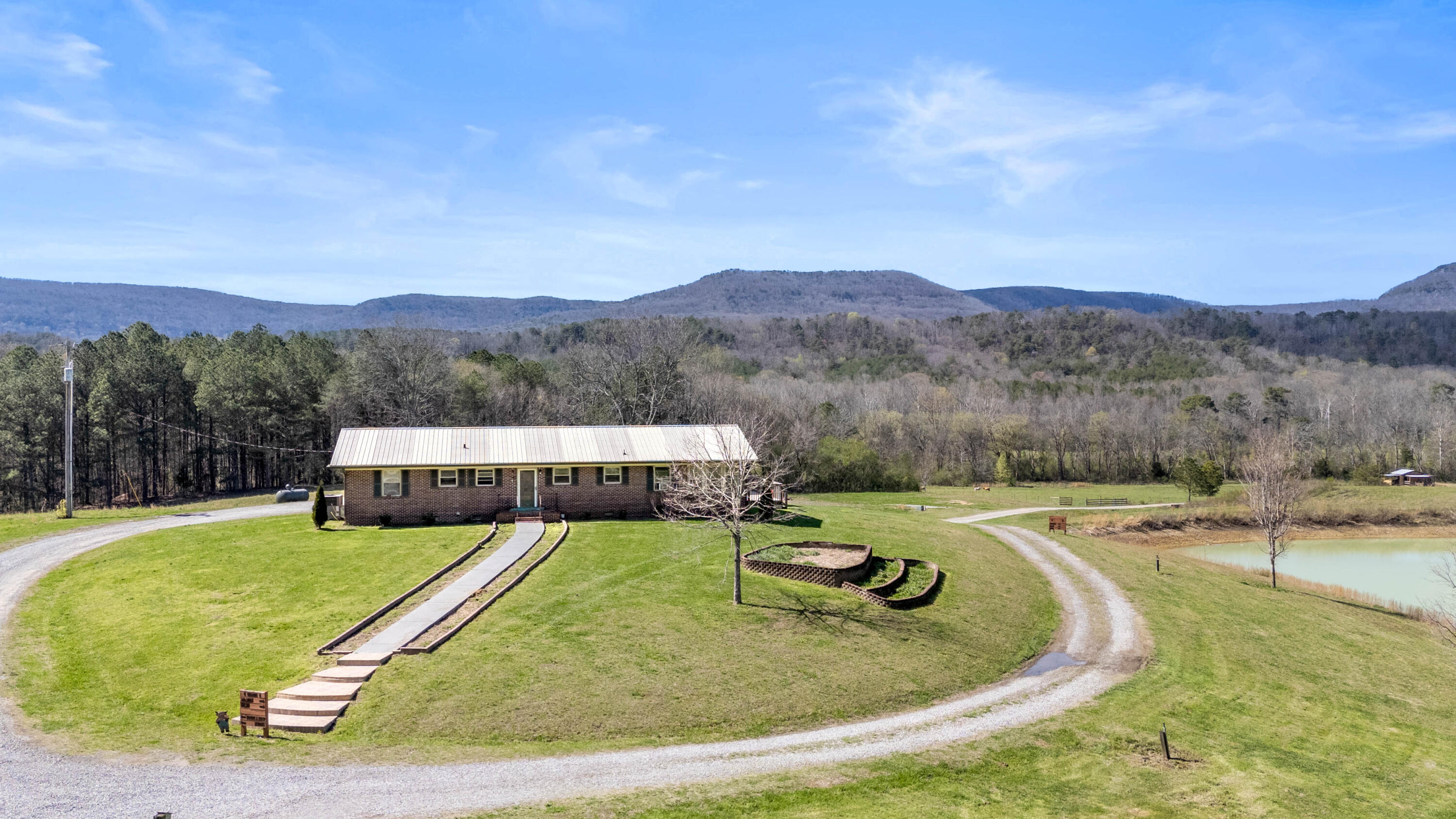 3400 Bronco Road, LaFayette