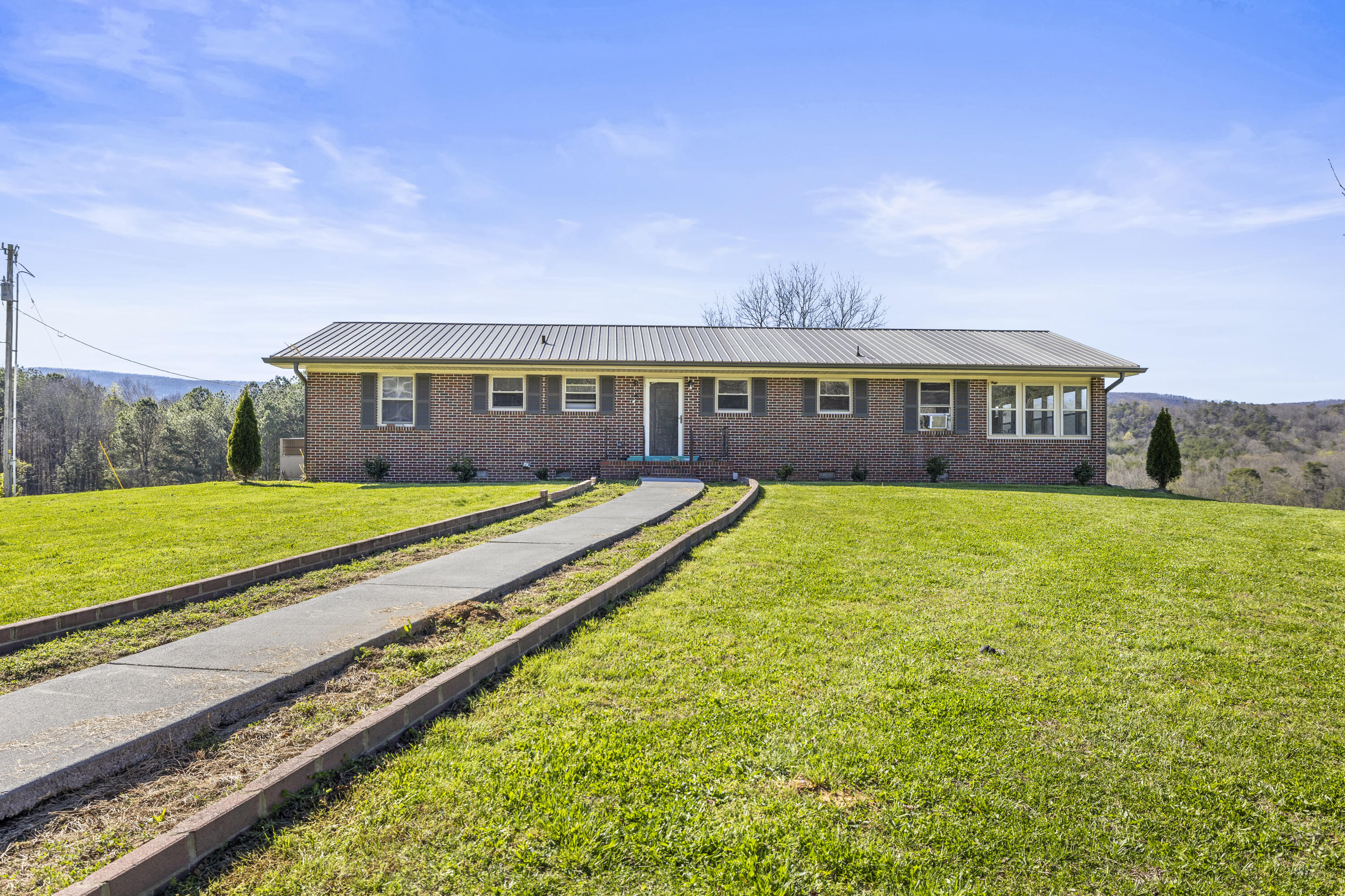 3400 Bronco Road, LaFayette