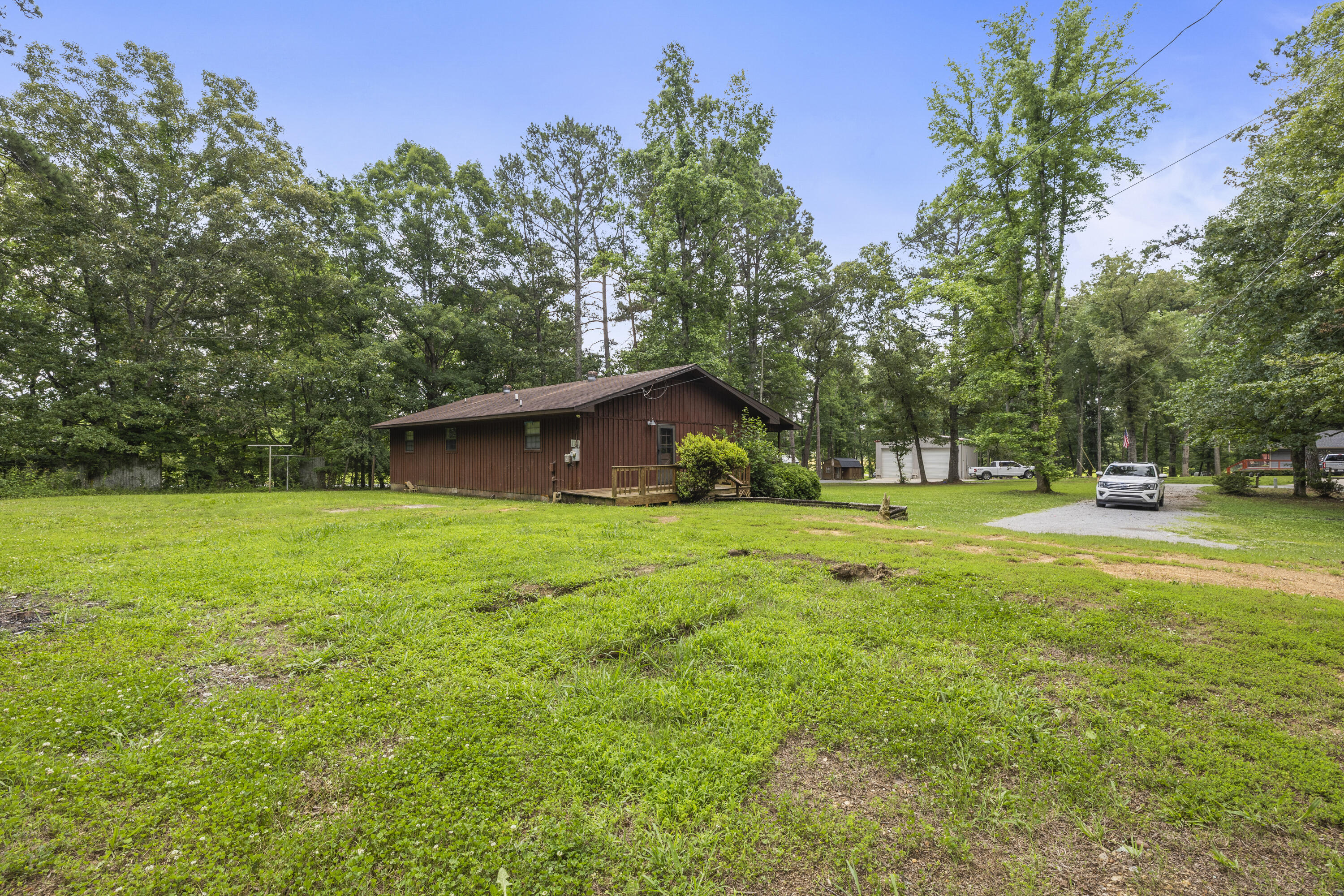 237 Henry Circle, LaFayette