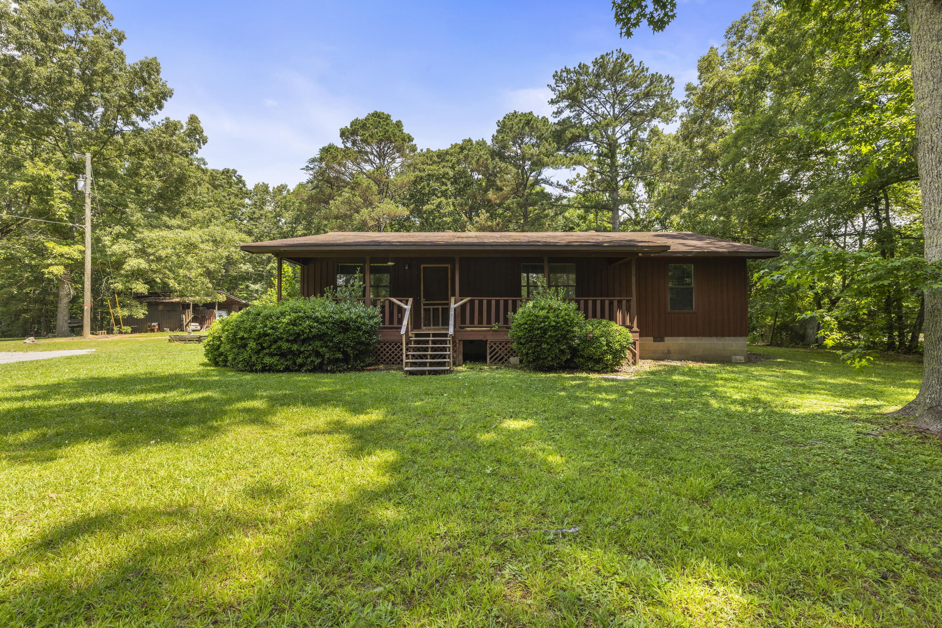 237 Henry Circle, LaFayette