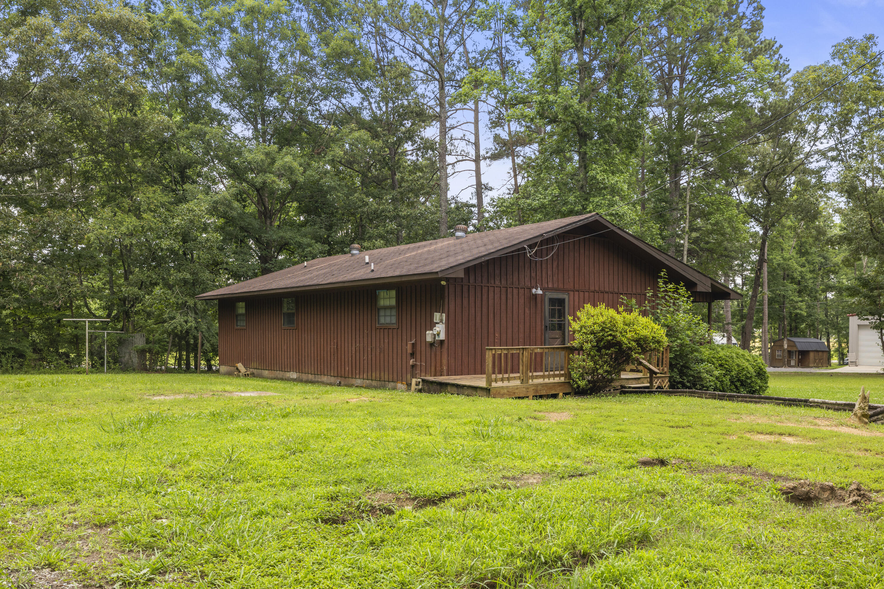237 Henry Circle, LaFayette