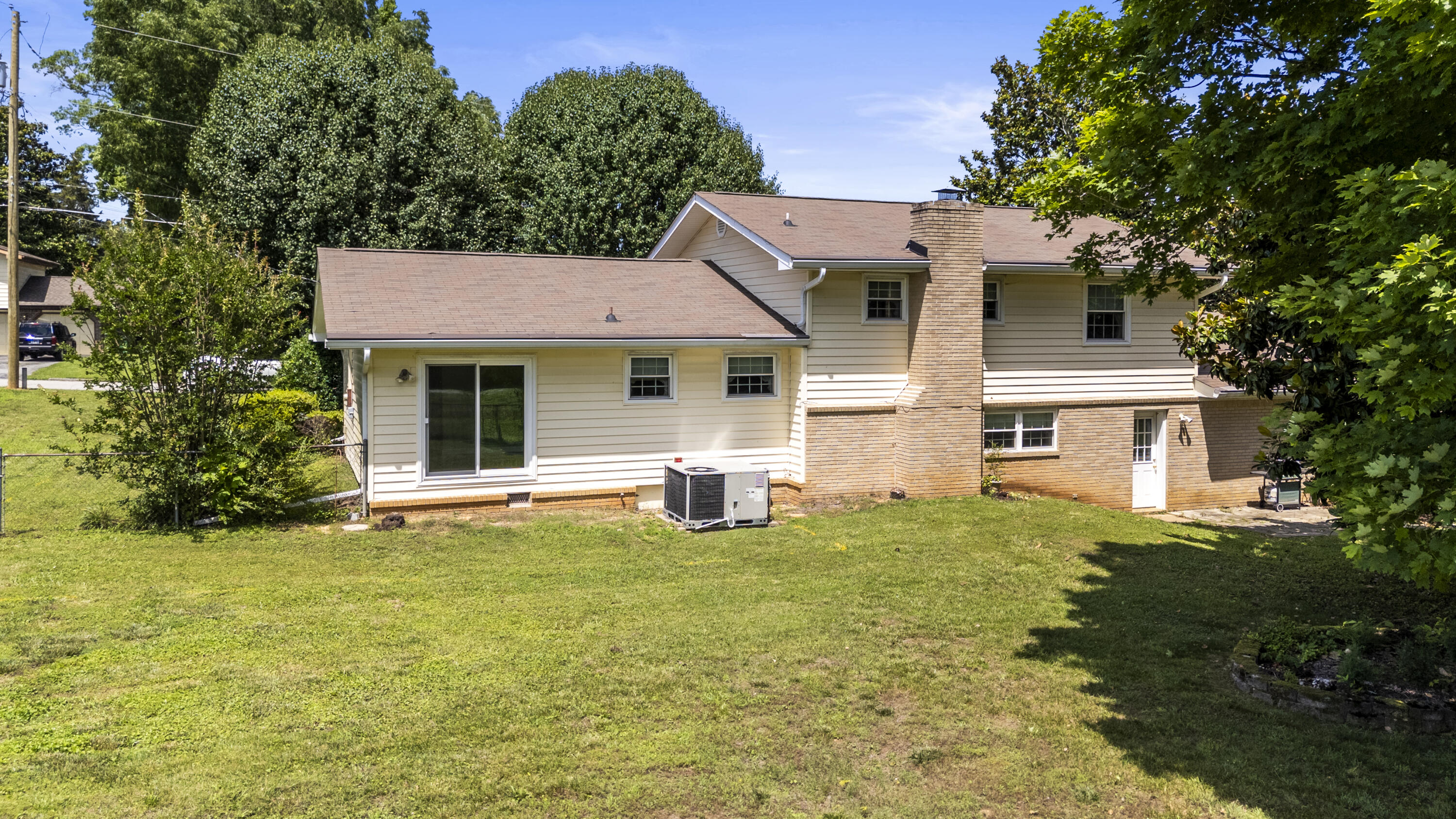 914 Valleywood Drive