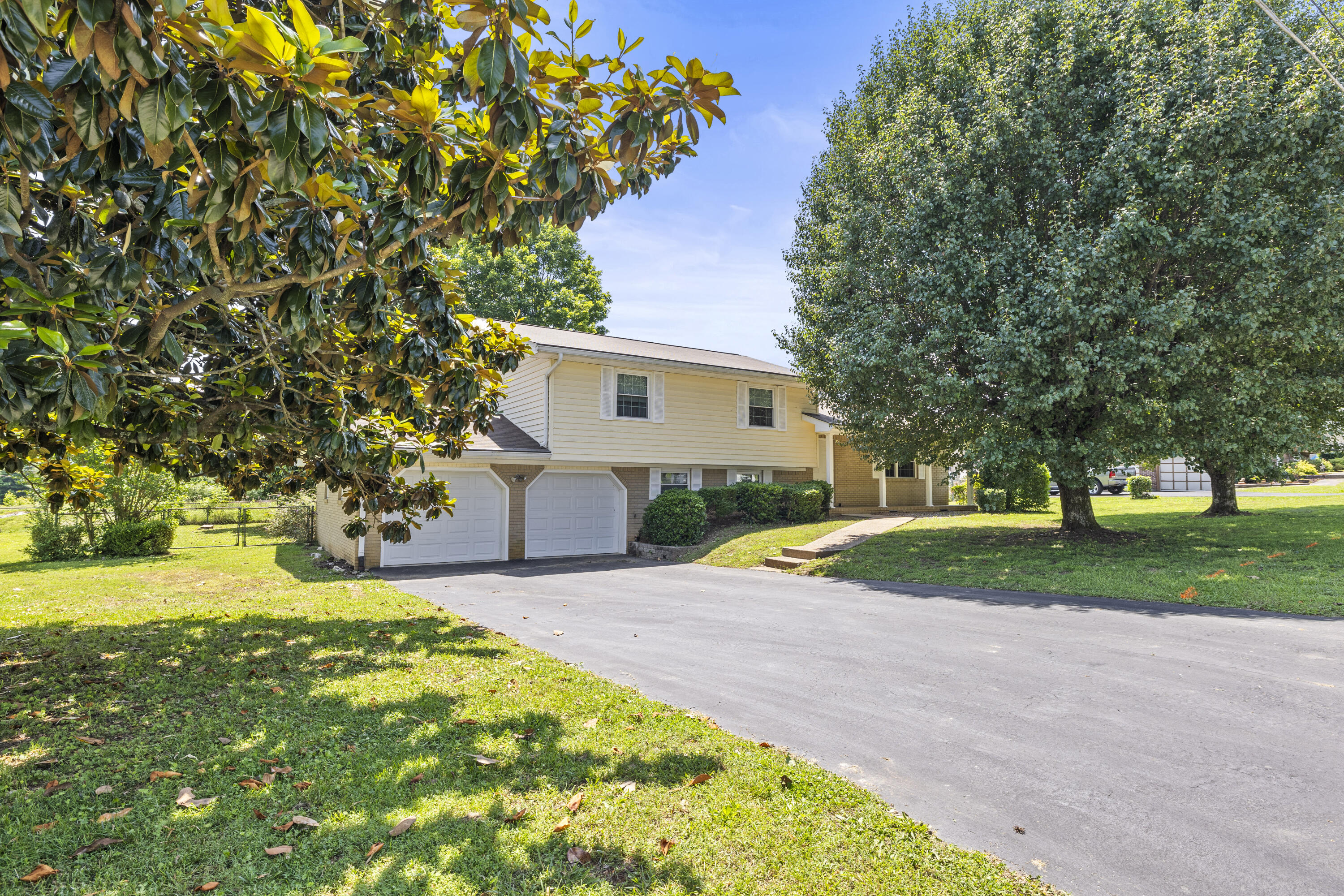 914 Valleywood Drive