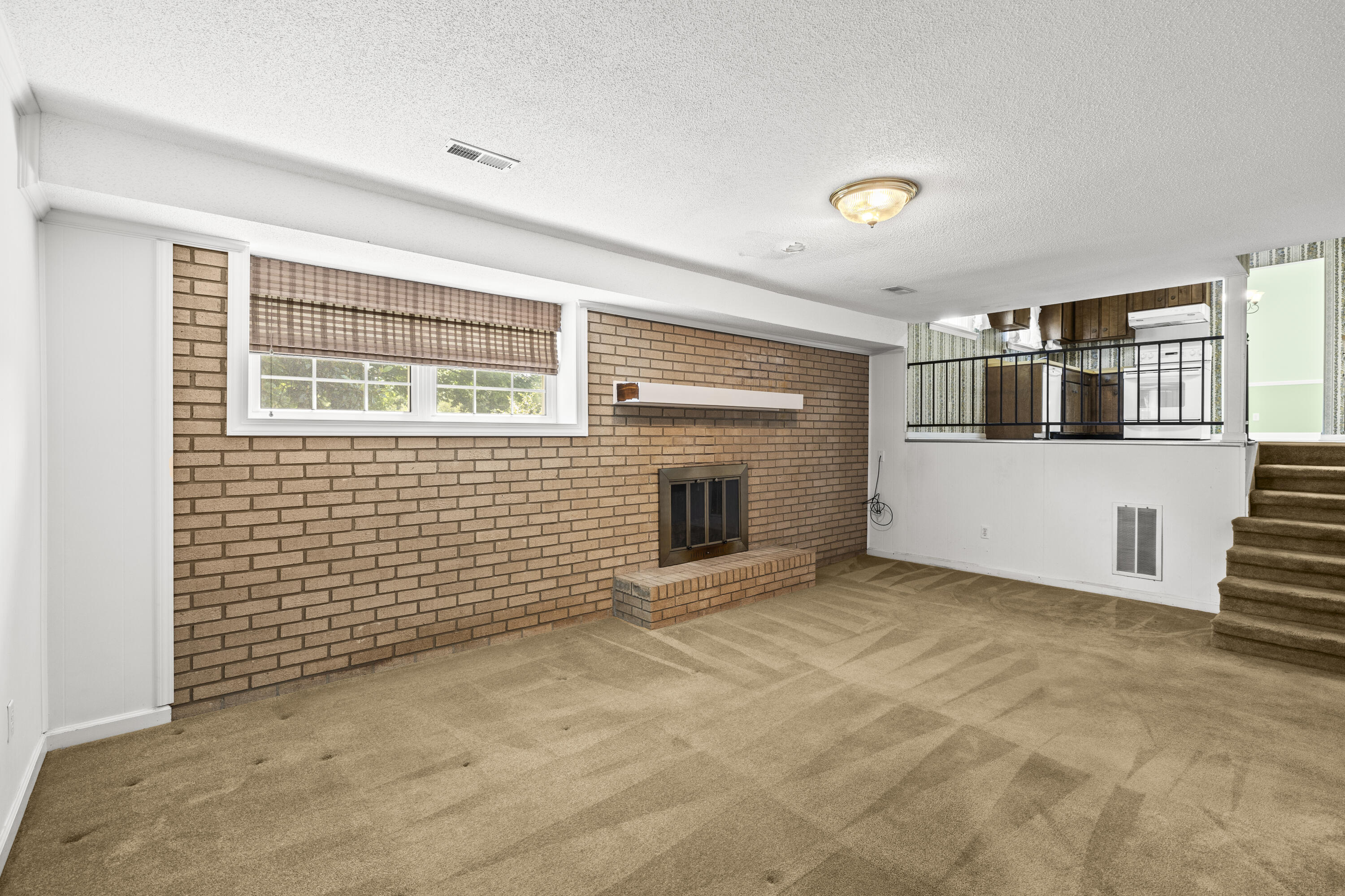 914 Valleywood Drive