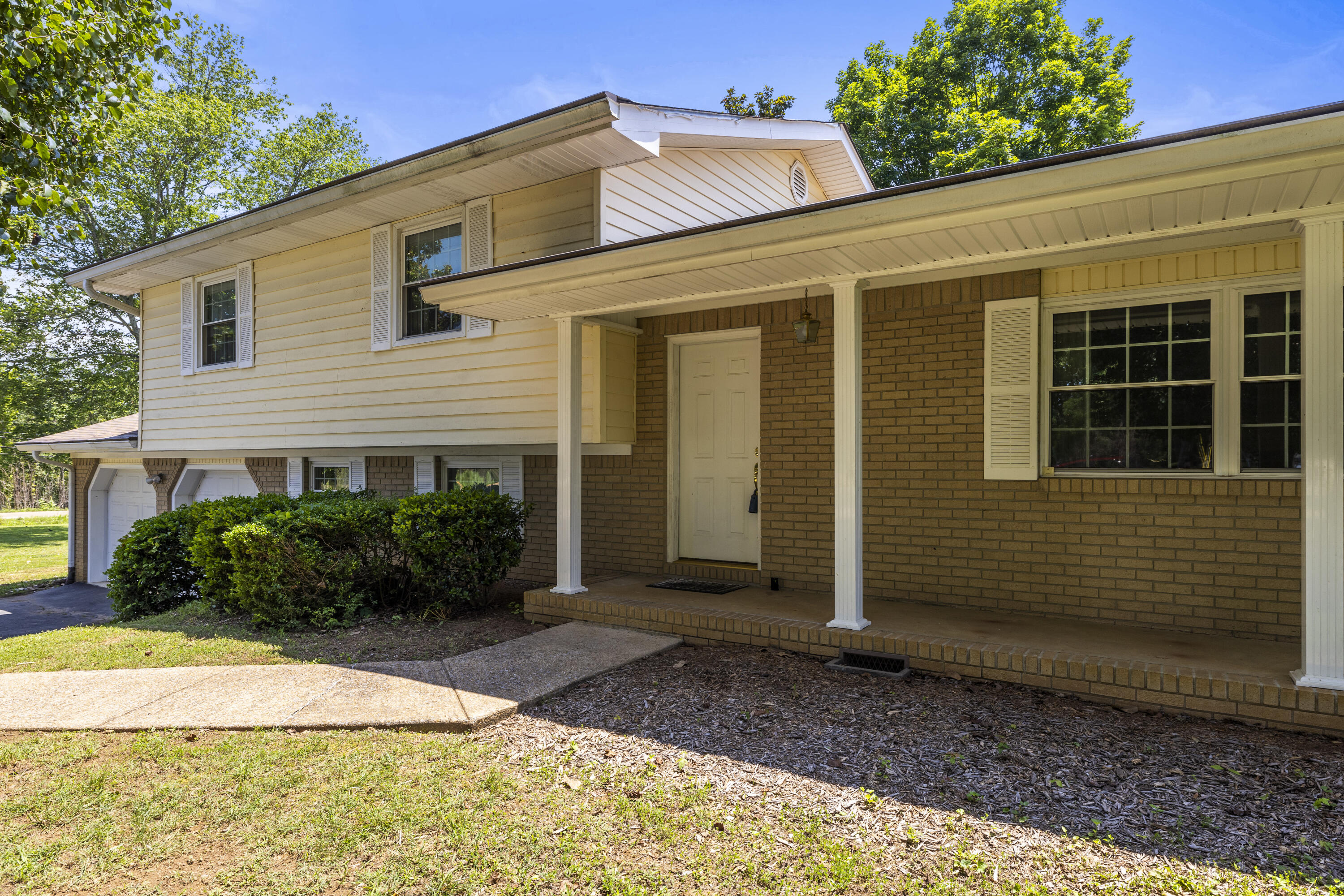 914 Valleywood Drive