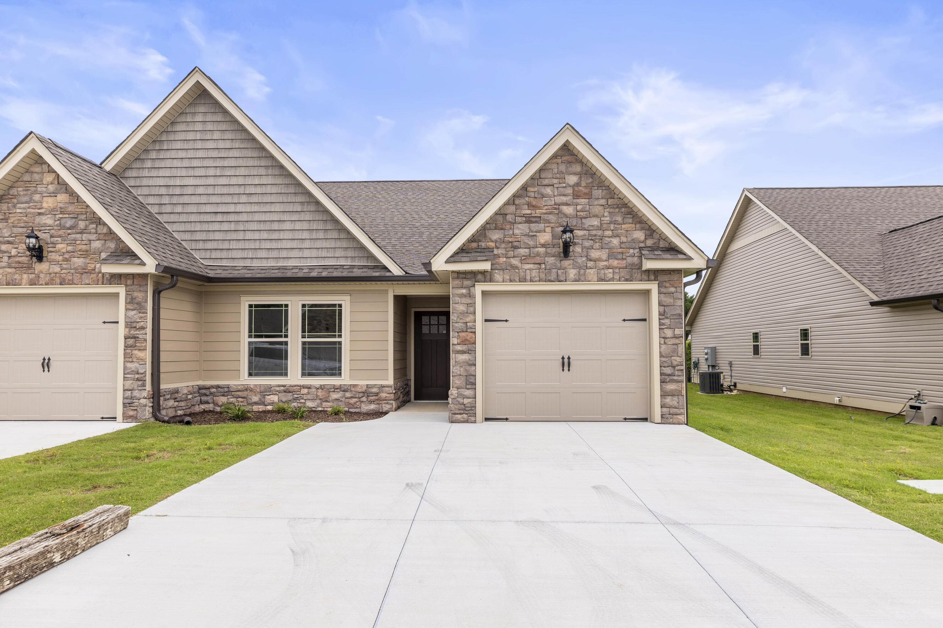 137 Sunset Cove Drive, 32c
