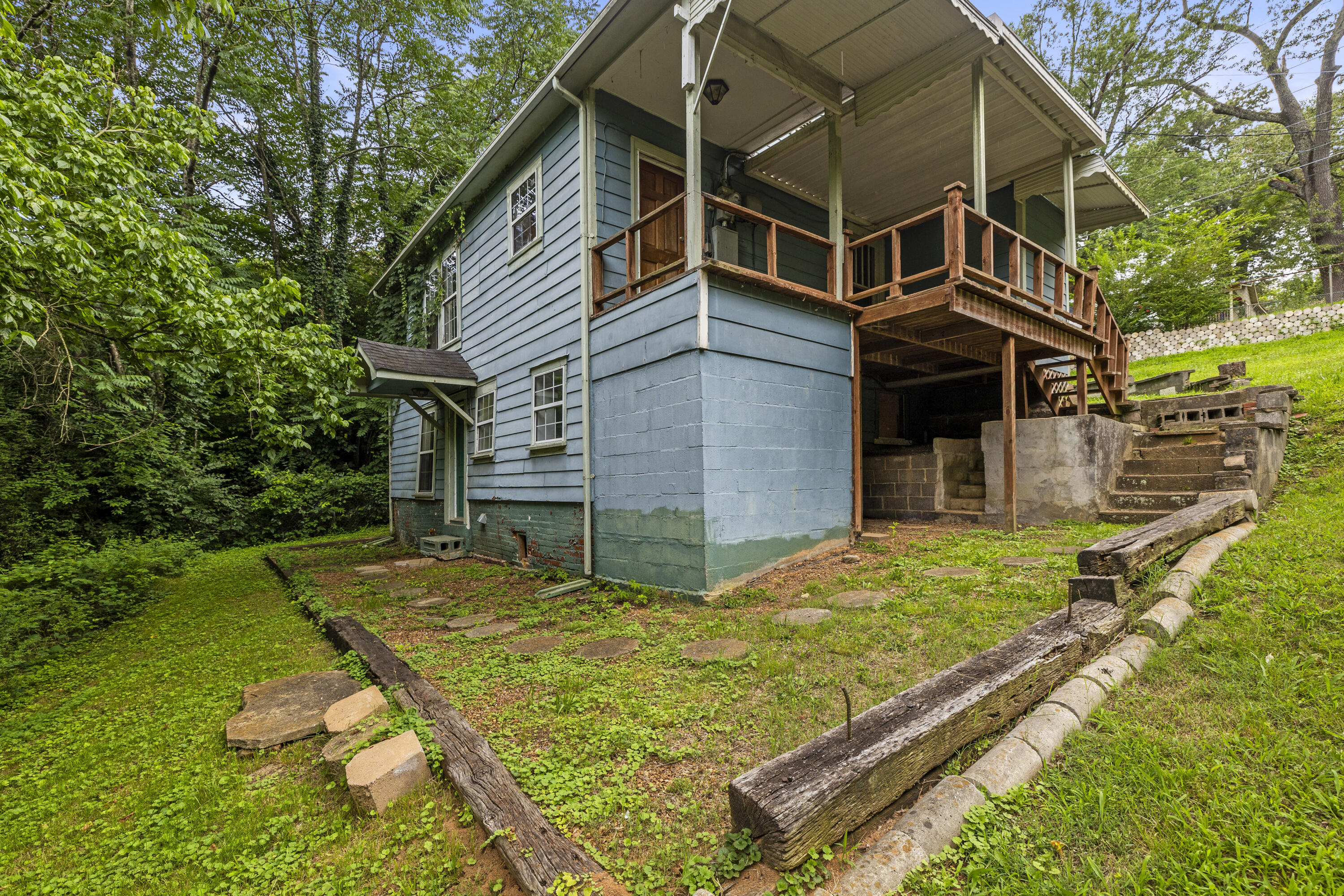 960 Beason Drive