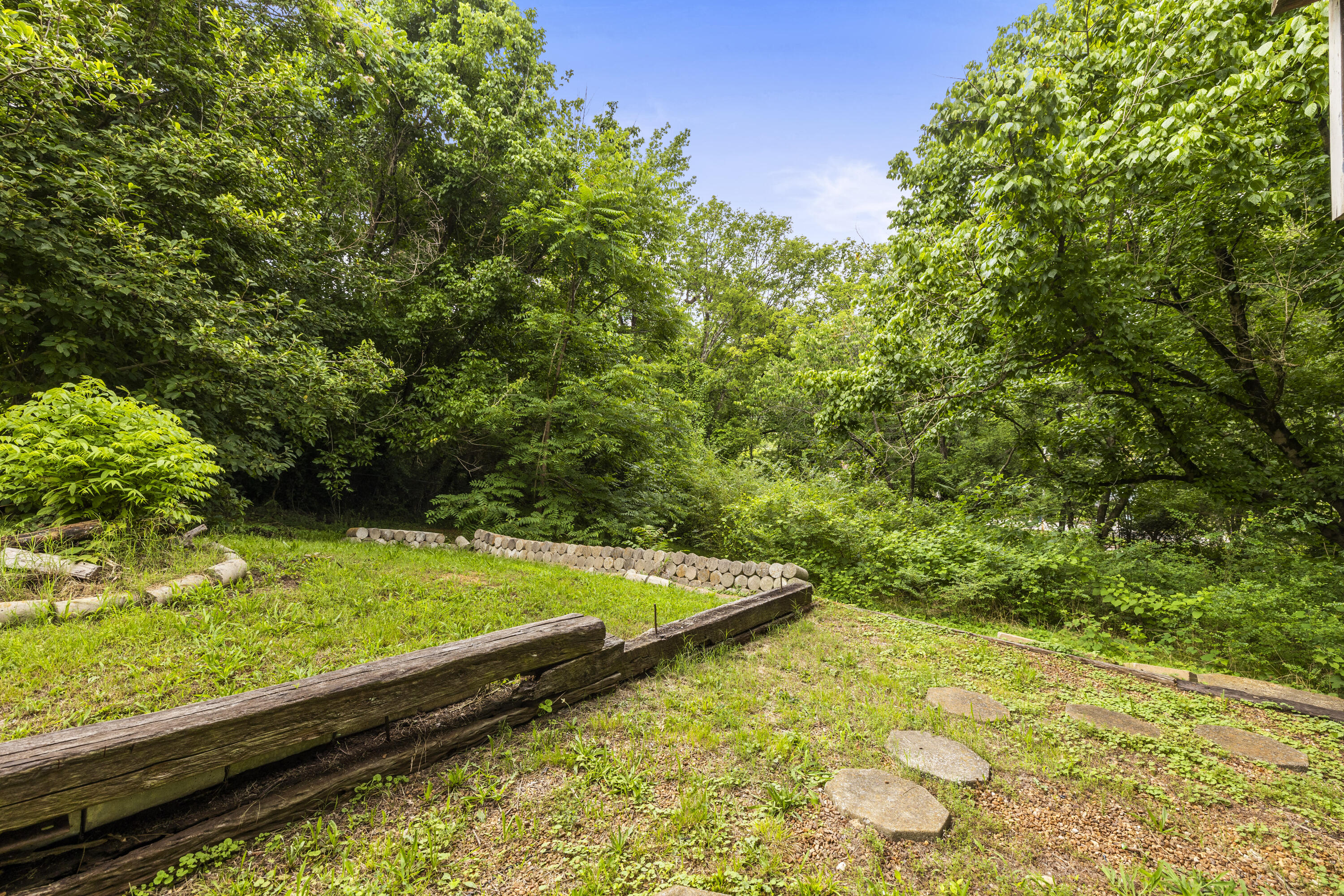 960 Beason Drive