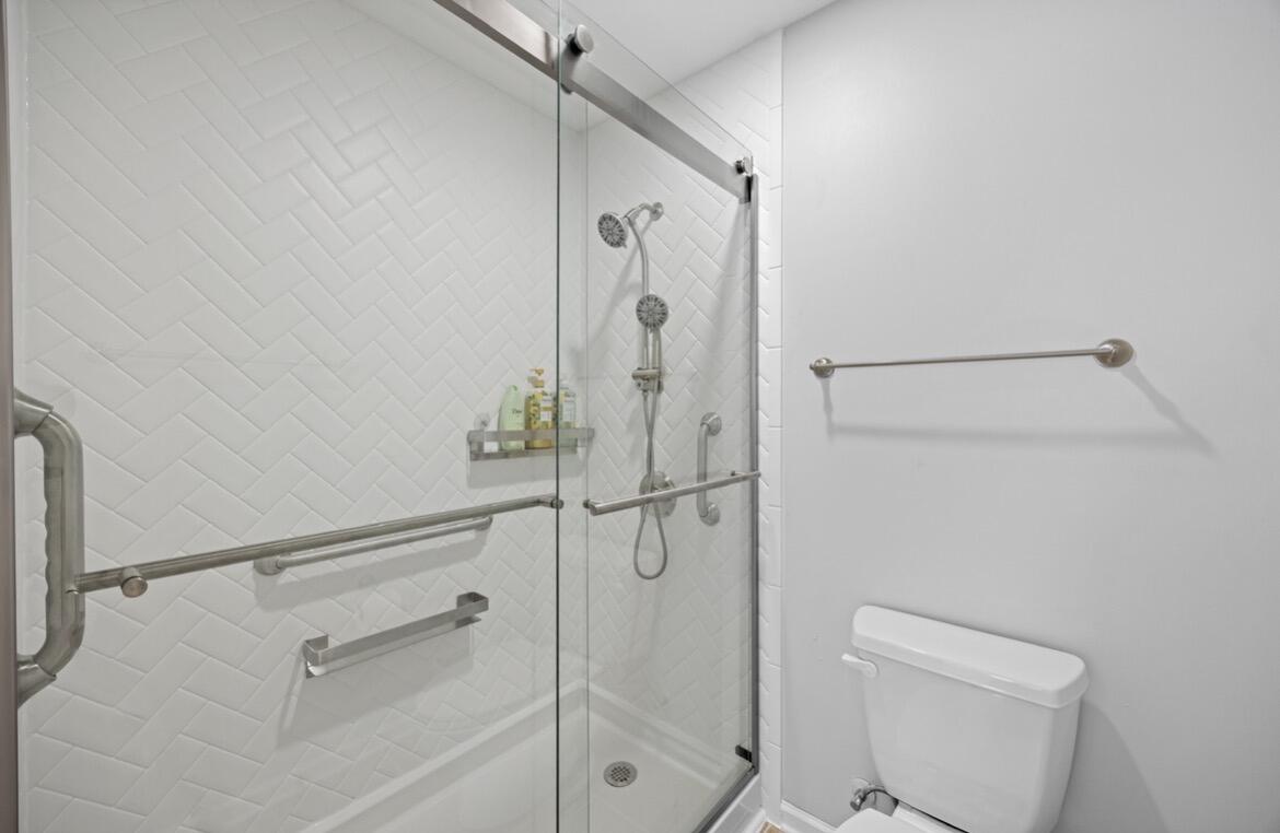 310 W 18th Street, 310