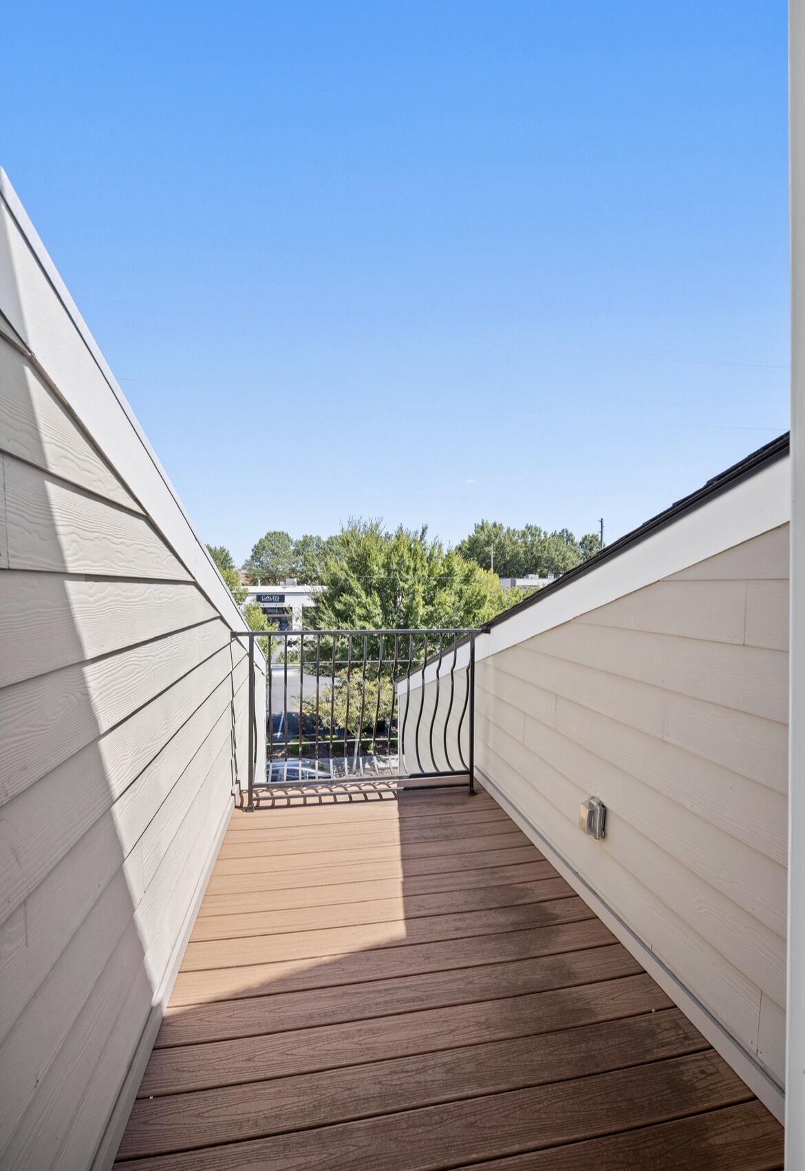 310 W 18th Street, 310