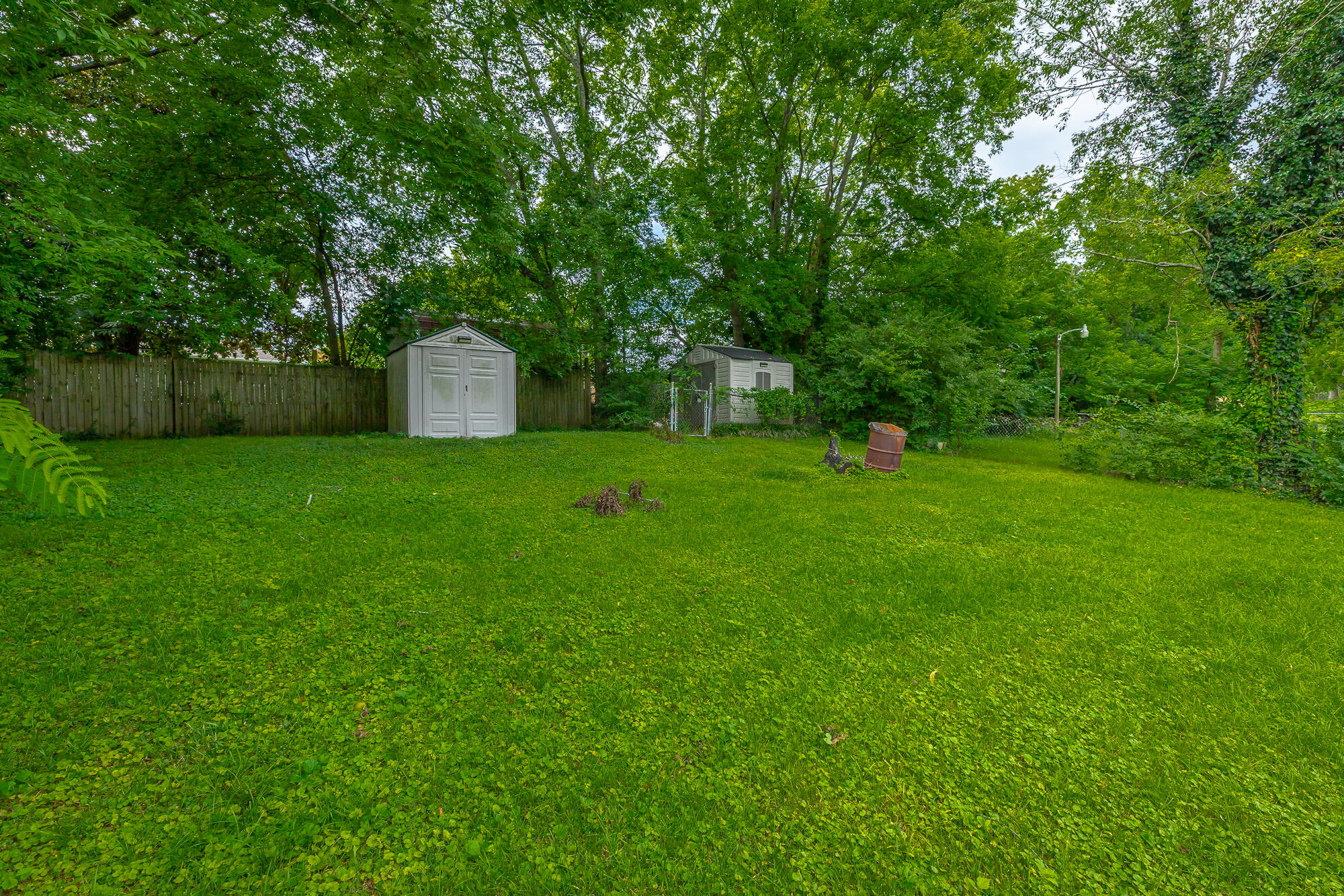 1712 John Ross Road