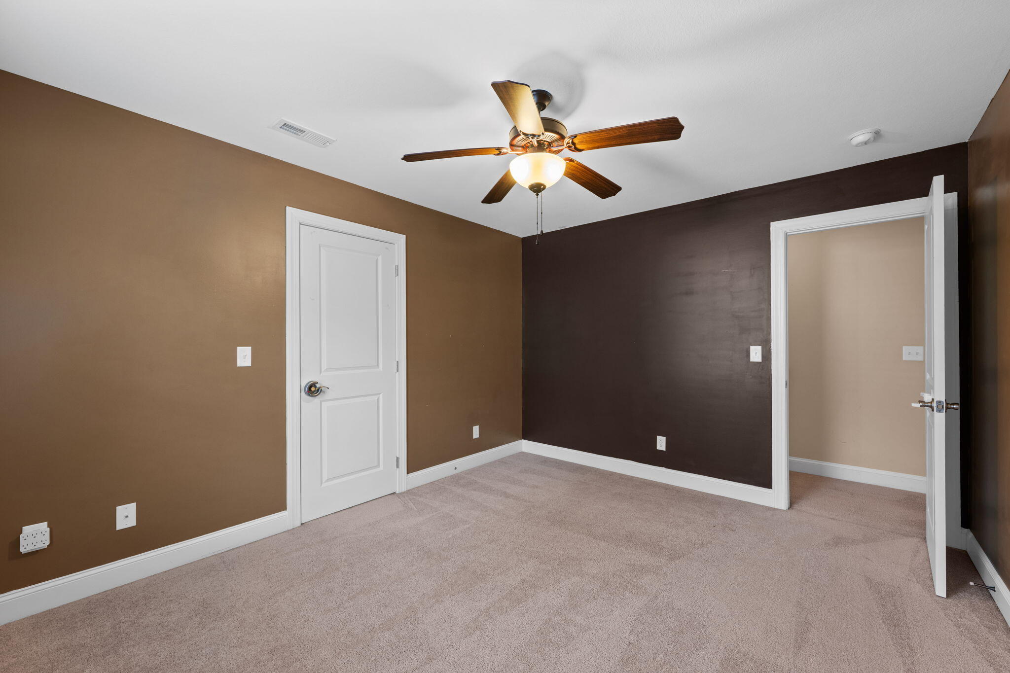 1550 Courtland Drive