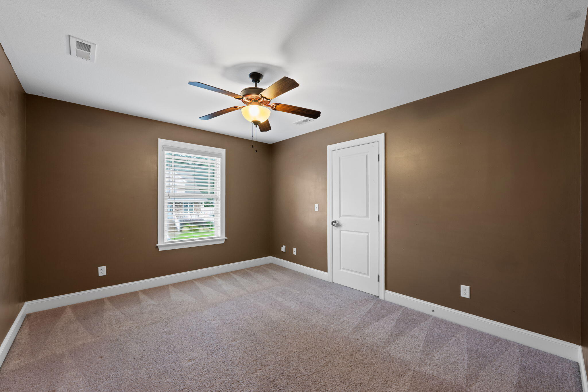 1550 Courtland Drive