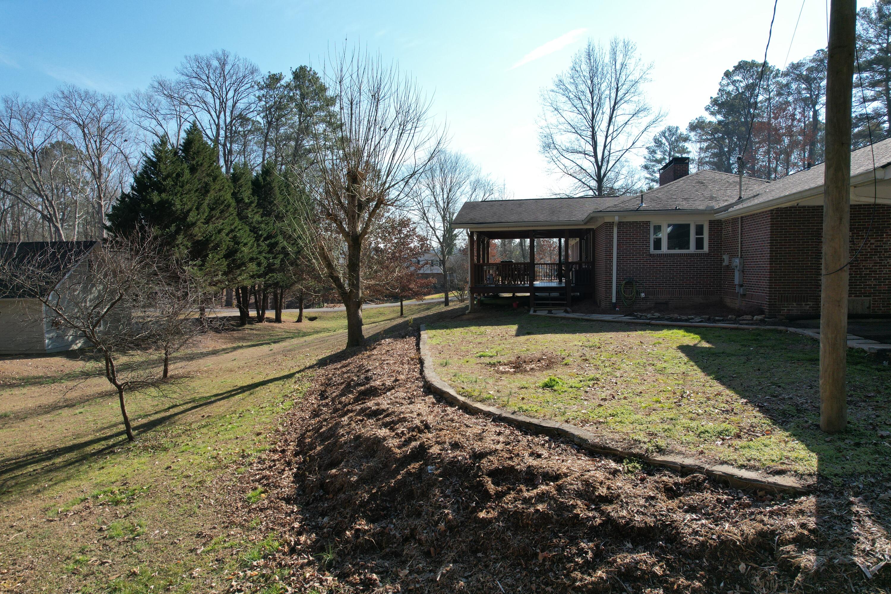 303 Oakland Drive, LaFayette