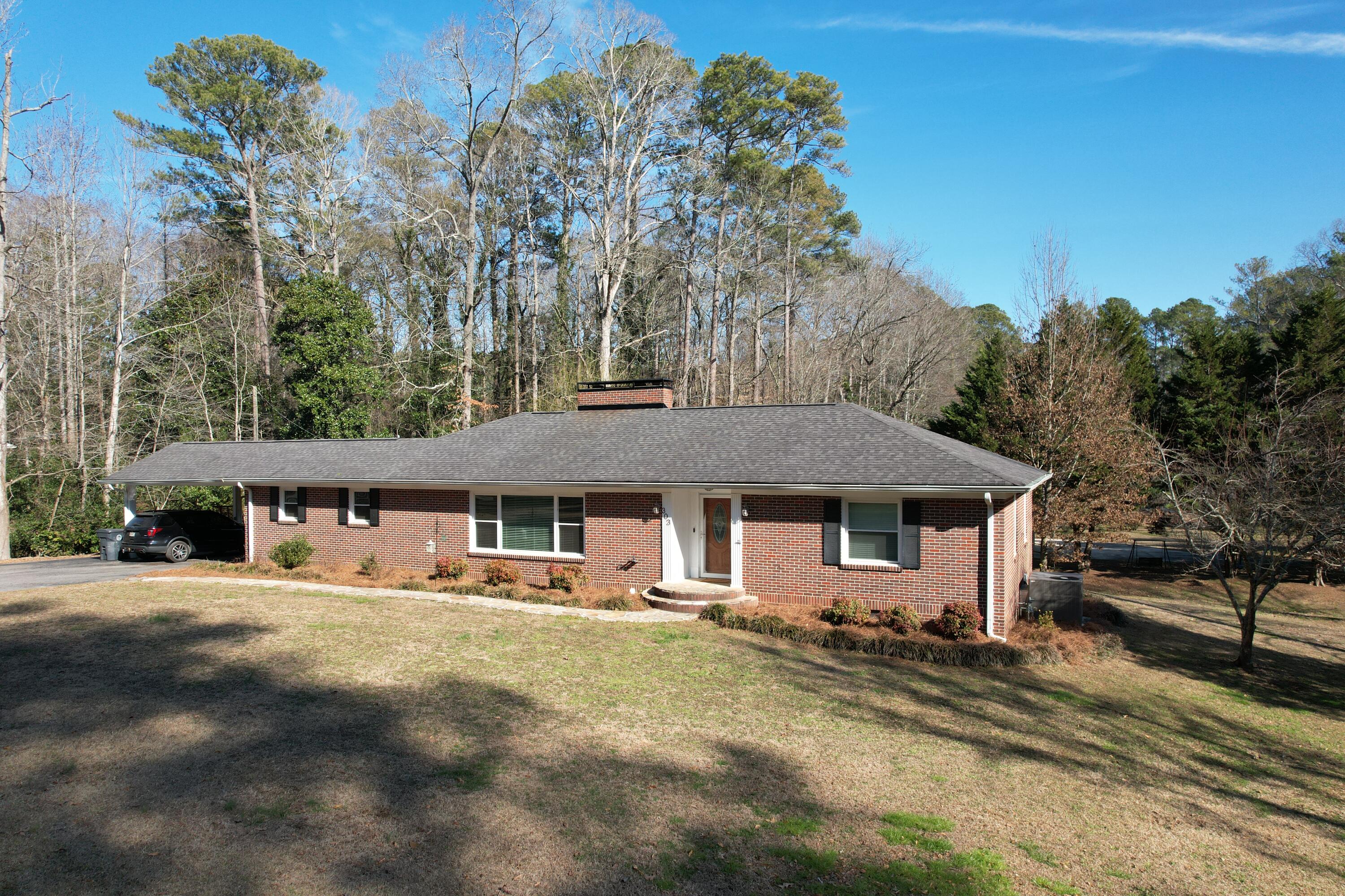 303 Oakland Drive, LaFayette
