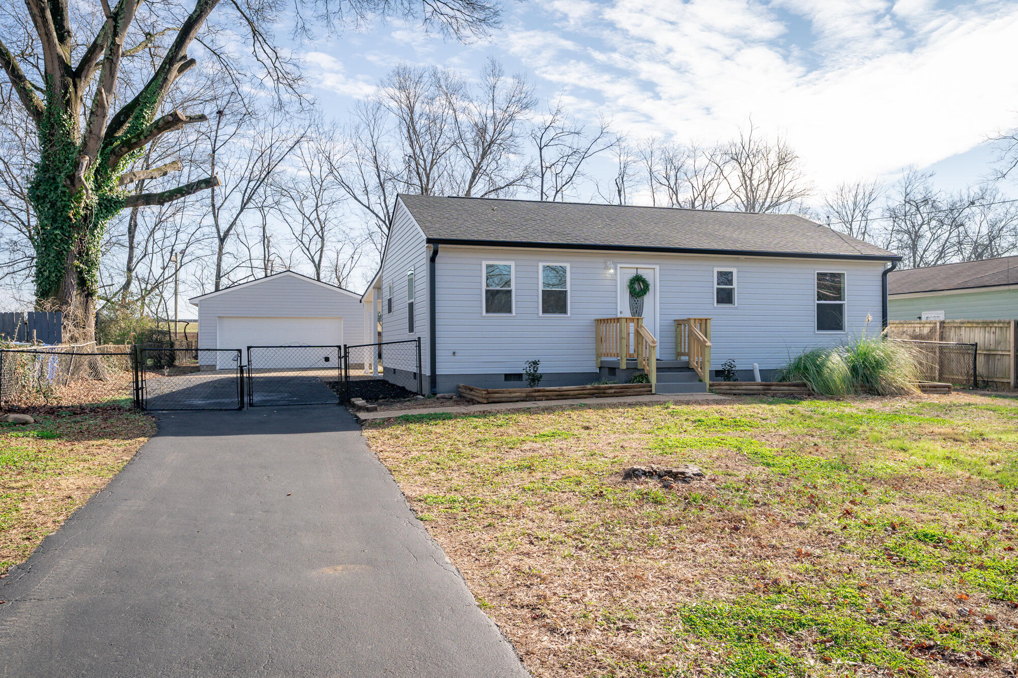 3914 Memphis Drive