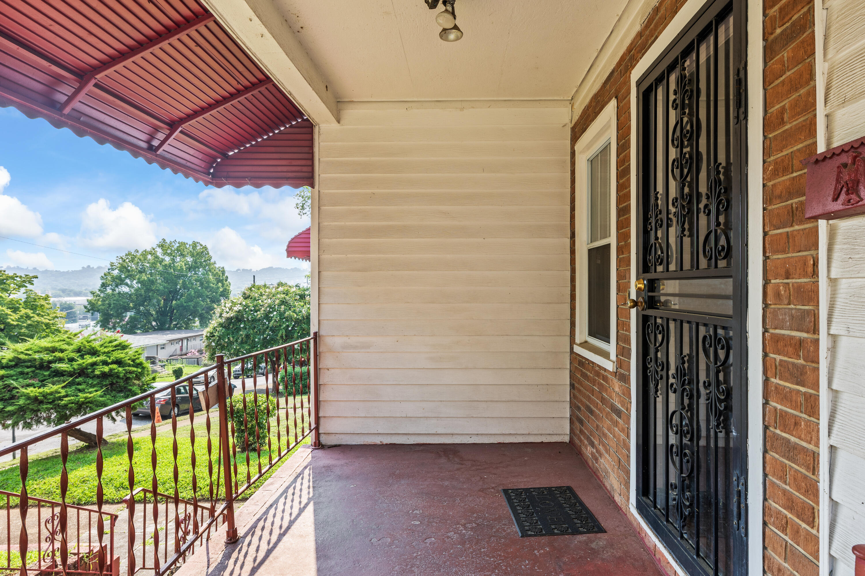 934 Fort Wood Street