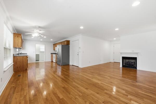 192 Gladstone Drive