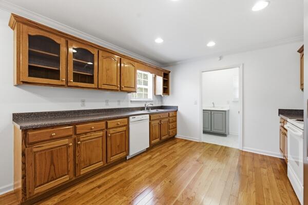 192 Gladstone Drive