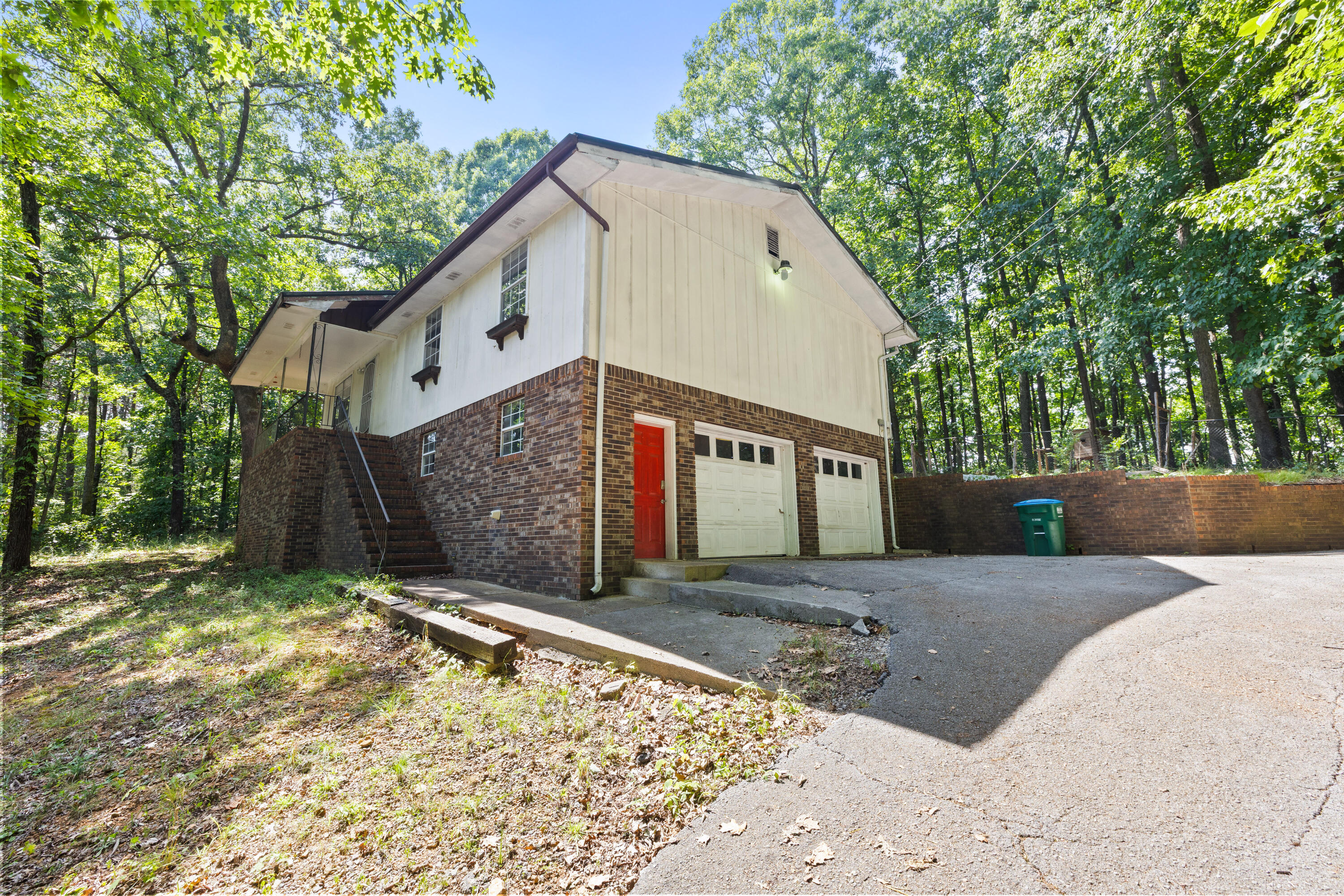 705 Scenic Drive