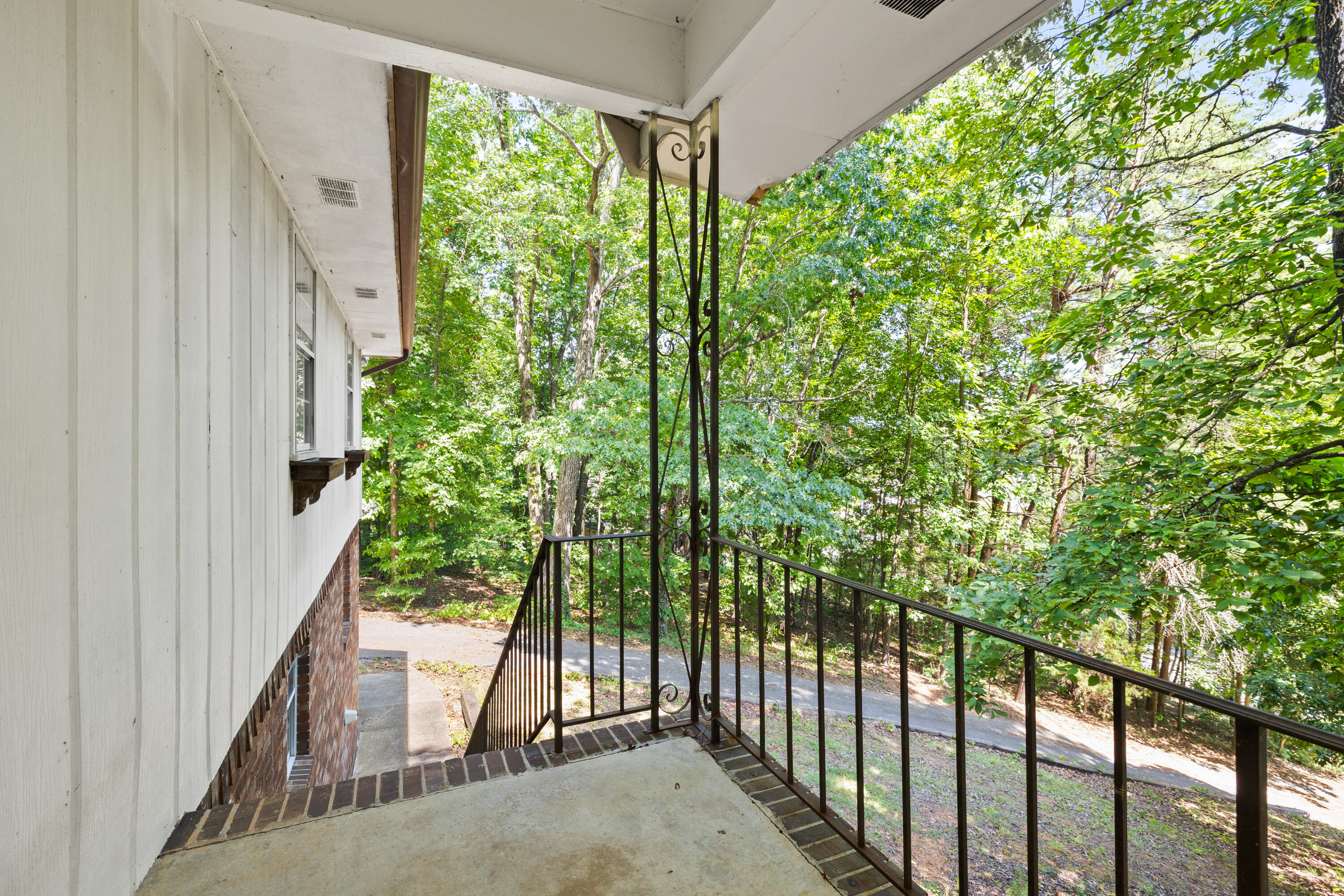 705 Scenic Drive