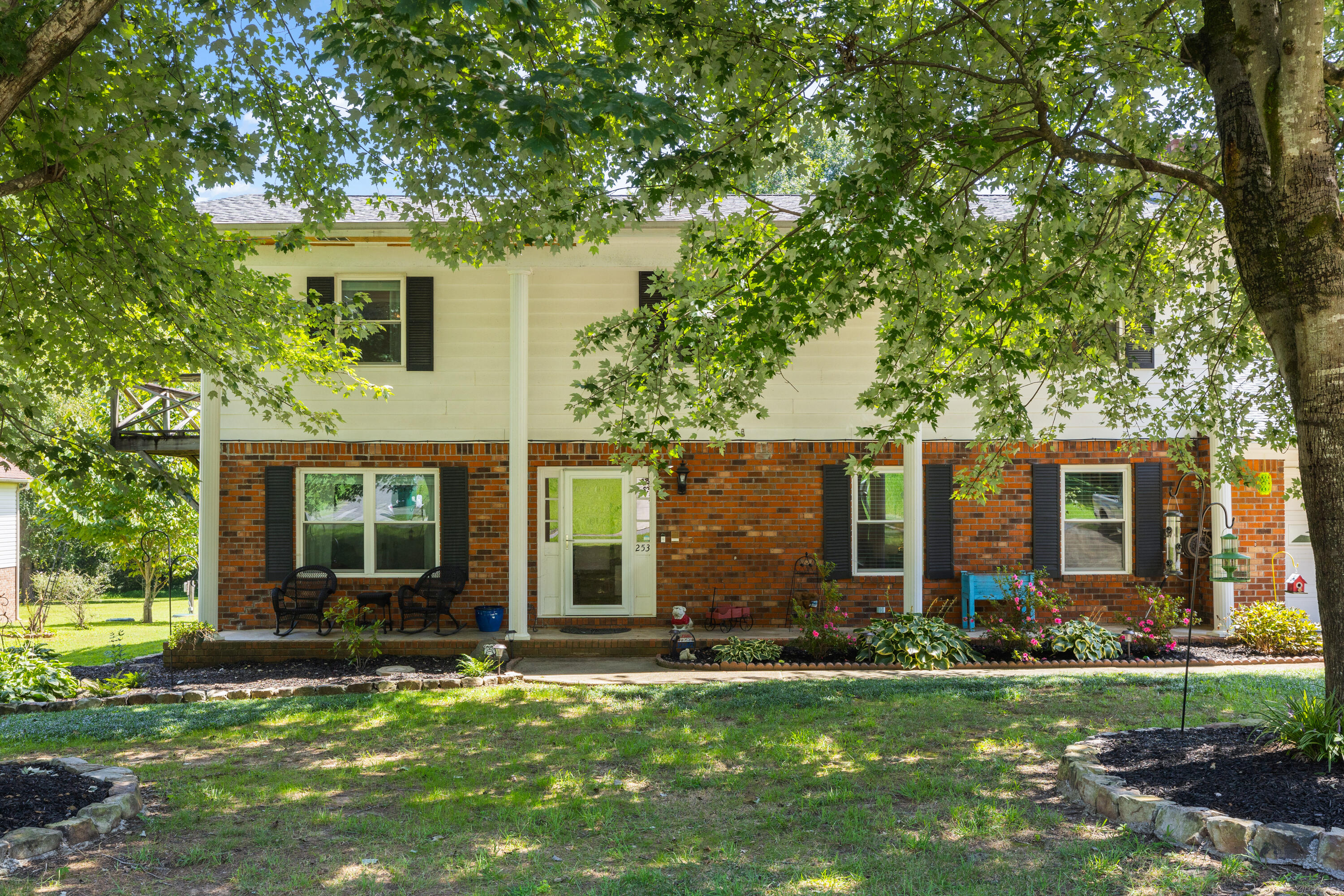 253 Dailey Hill Circle