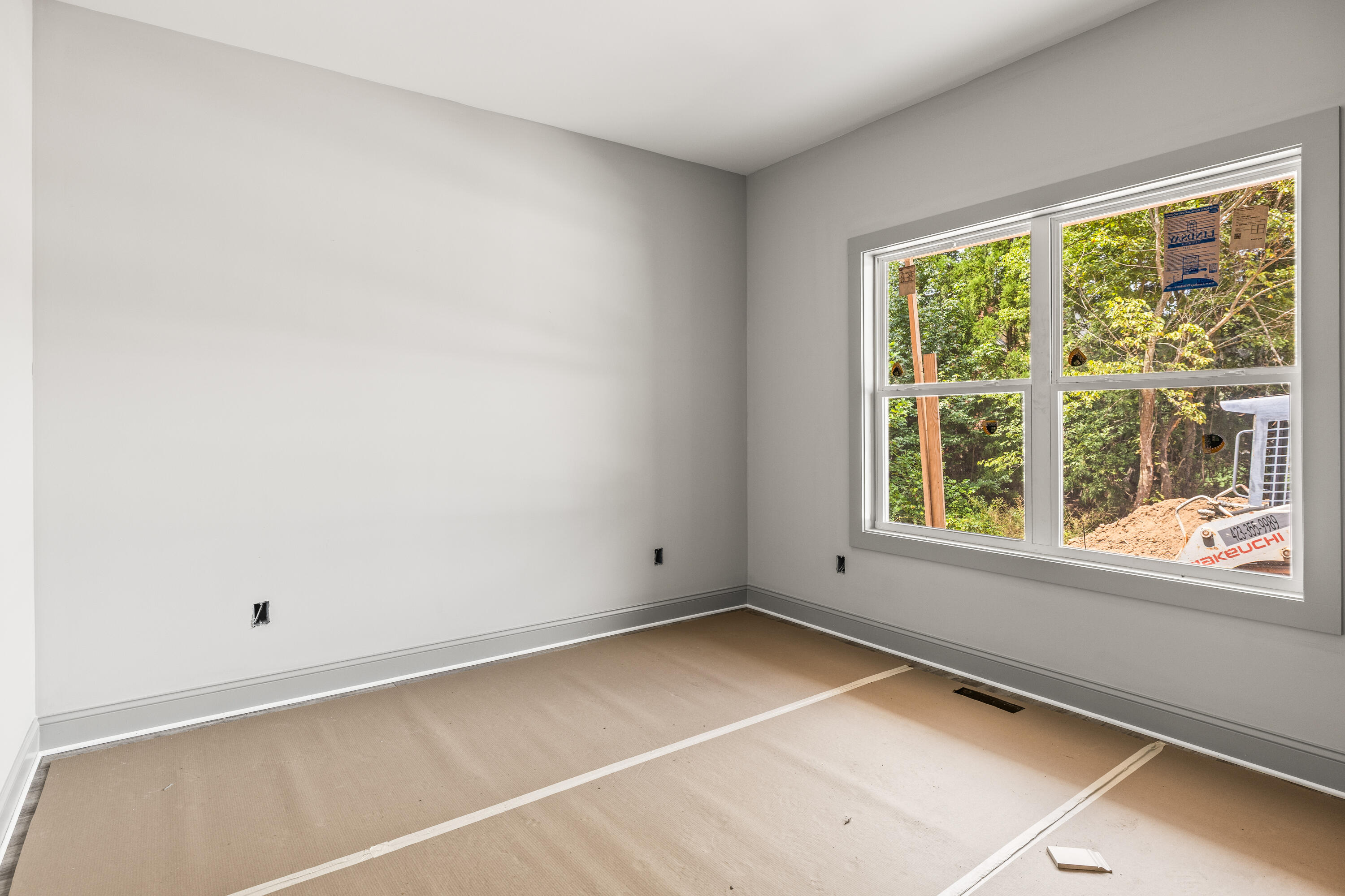 1005 Woodbury Trail