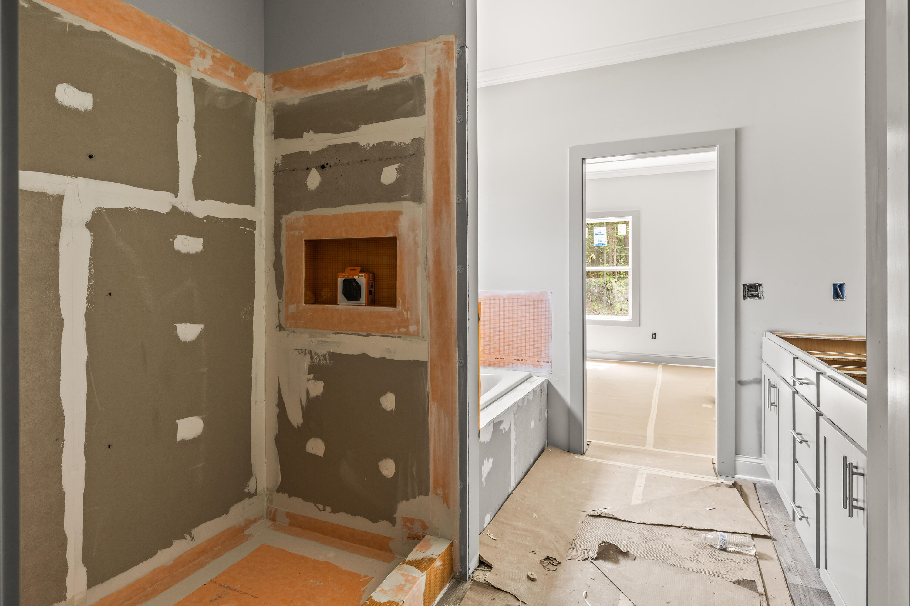 1005 Woodbury Trail