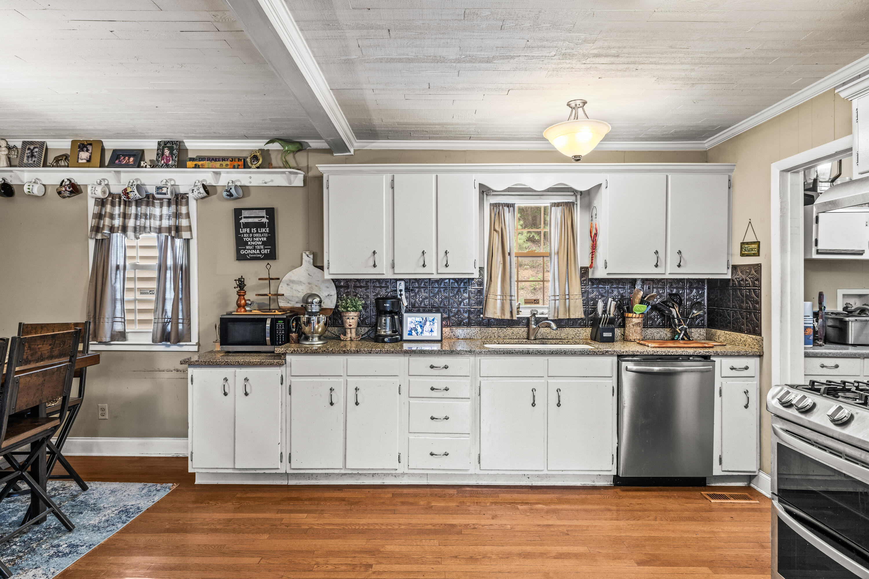 224 W Walden Circle