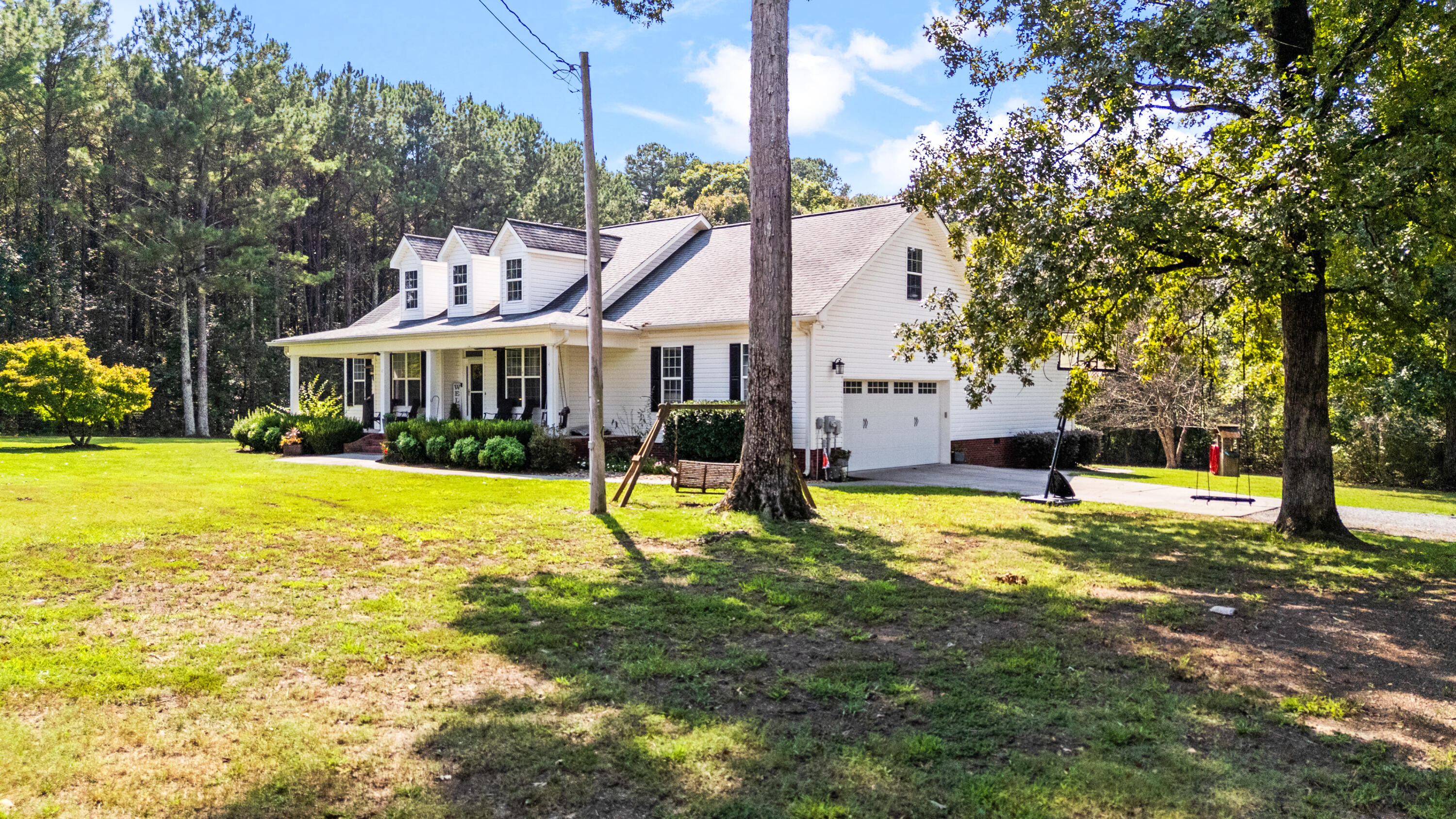644 & 640 Law Drive SE