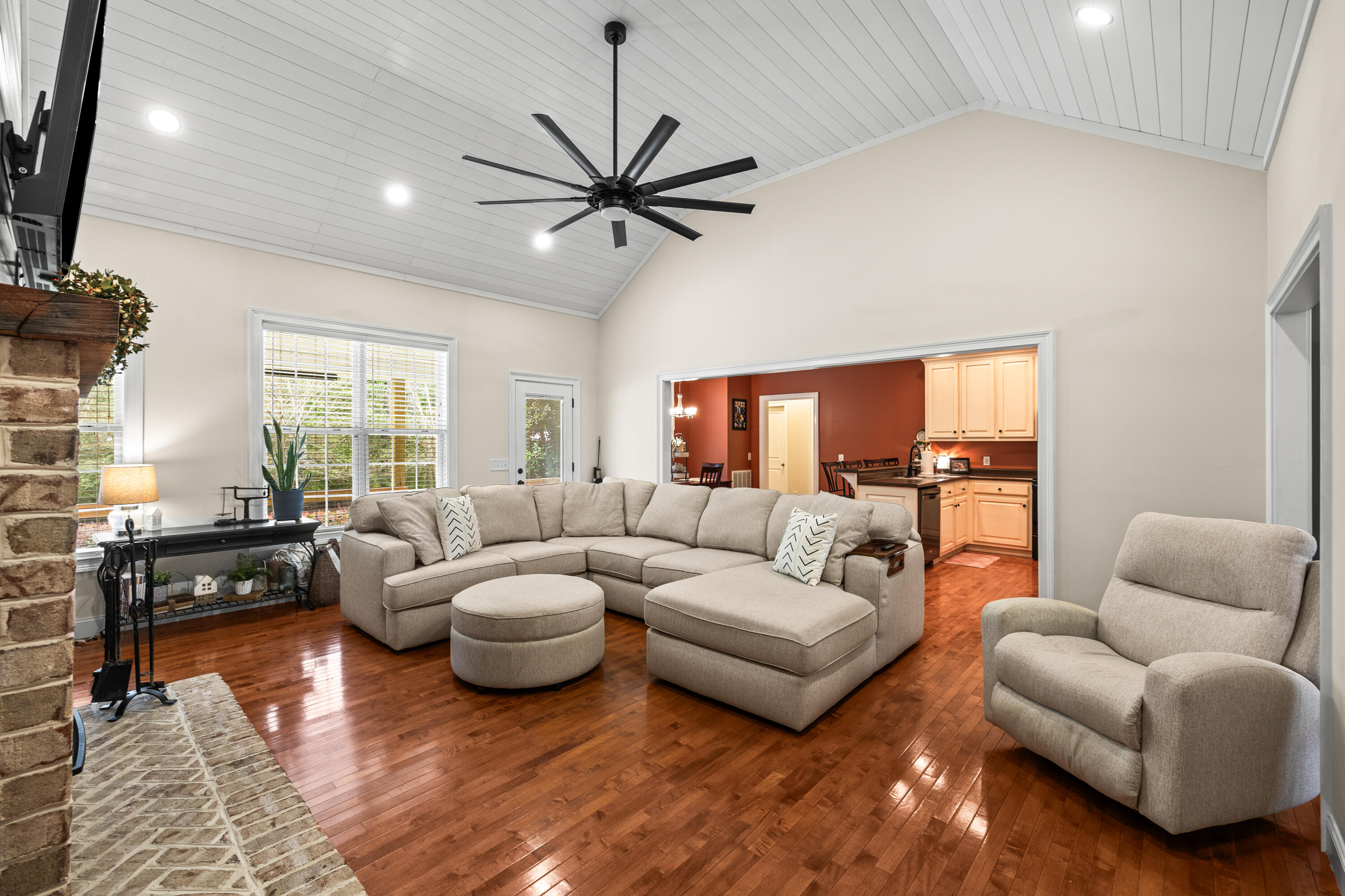 644 & 640 Law Drive SE
