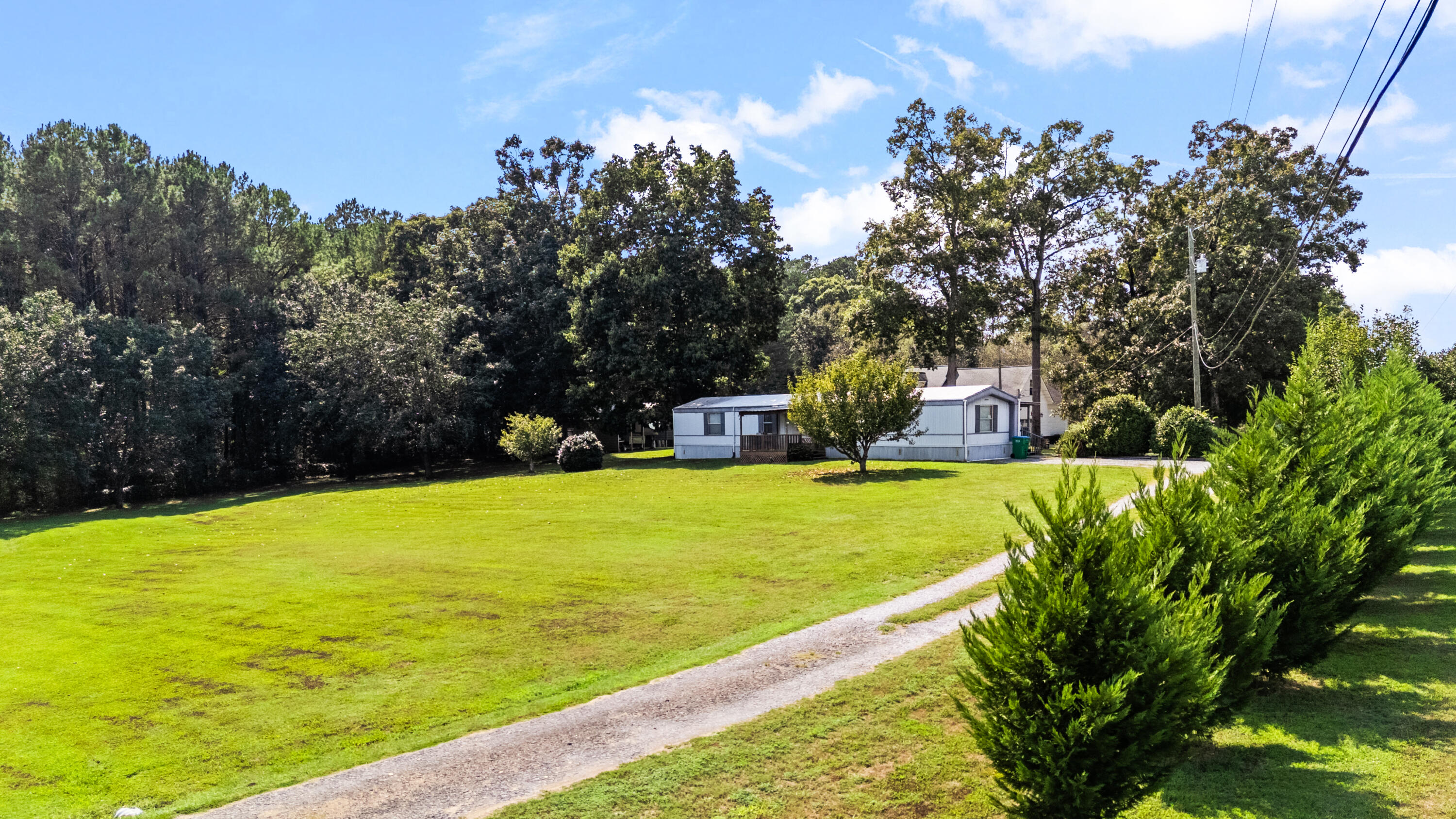 644 & 640 Law Drive SE