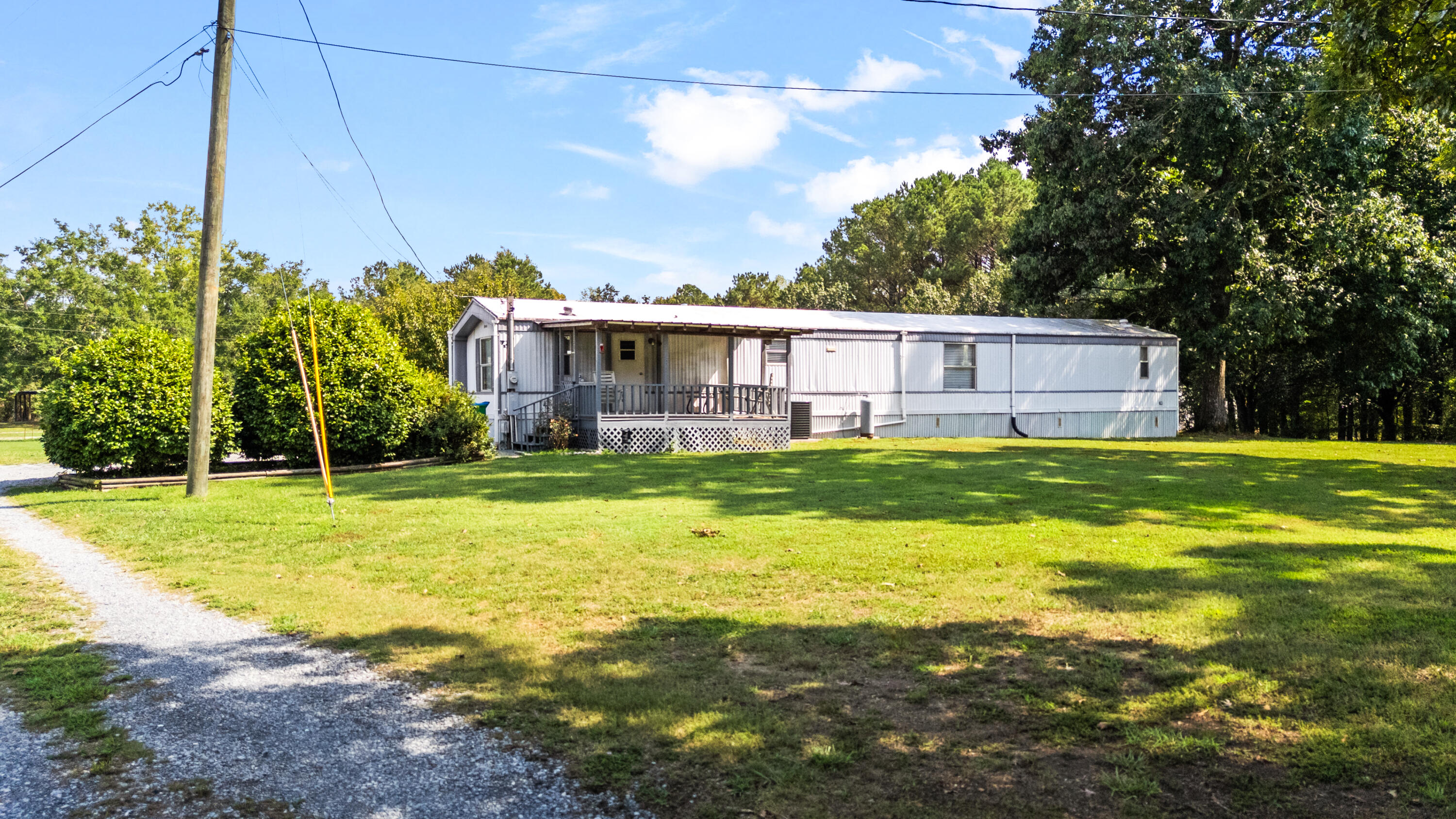 644 & 640 Law Drive SE