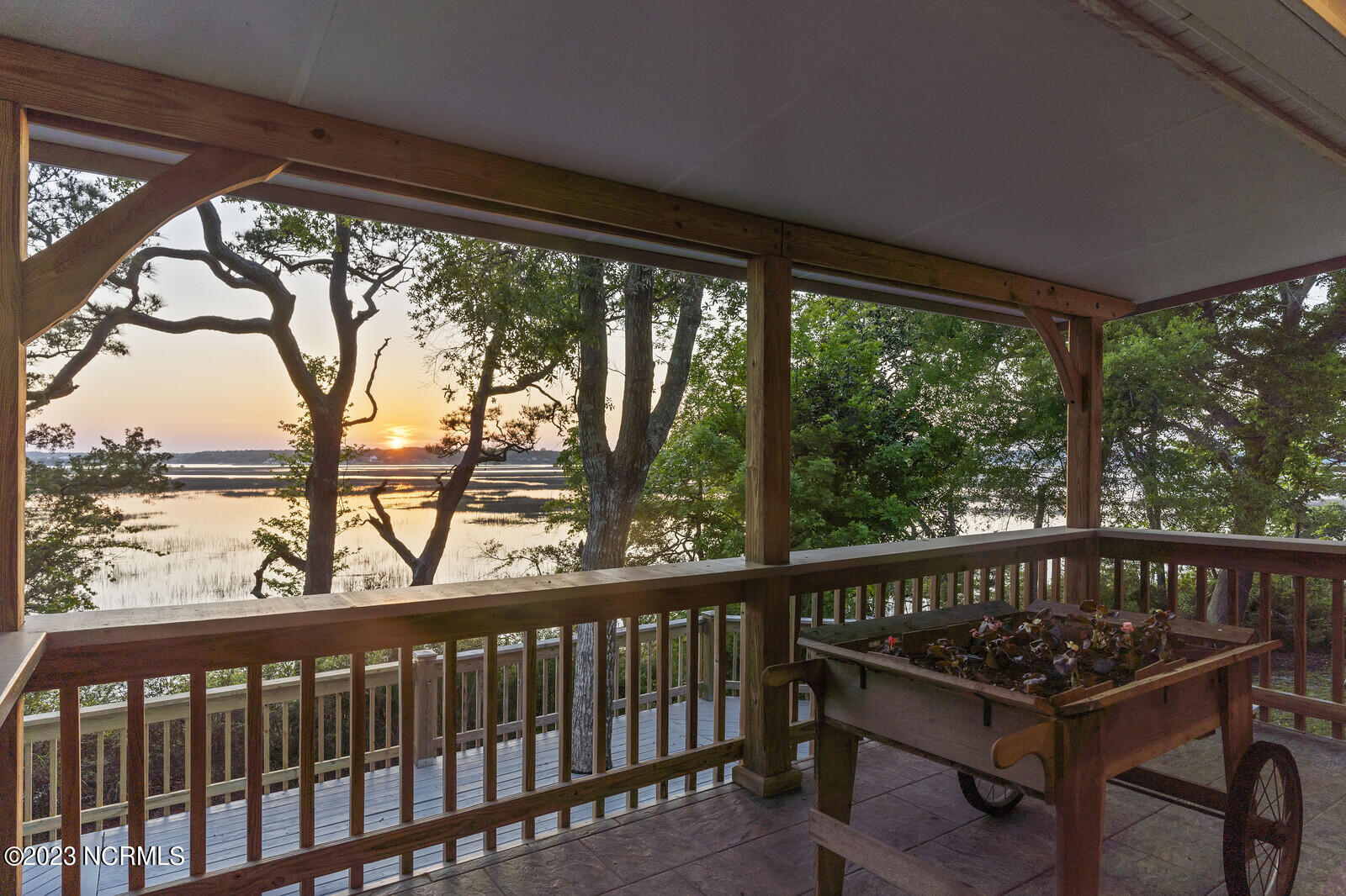 2129 Lands End Way SW