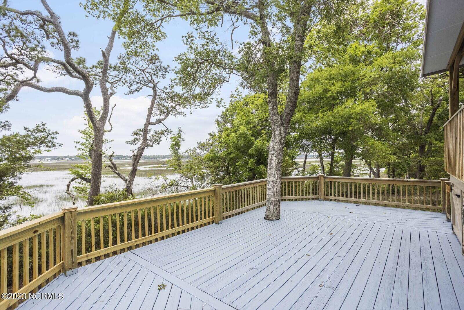 2129 Lands End Way SW