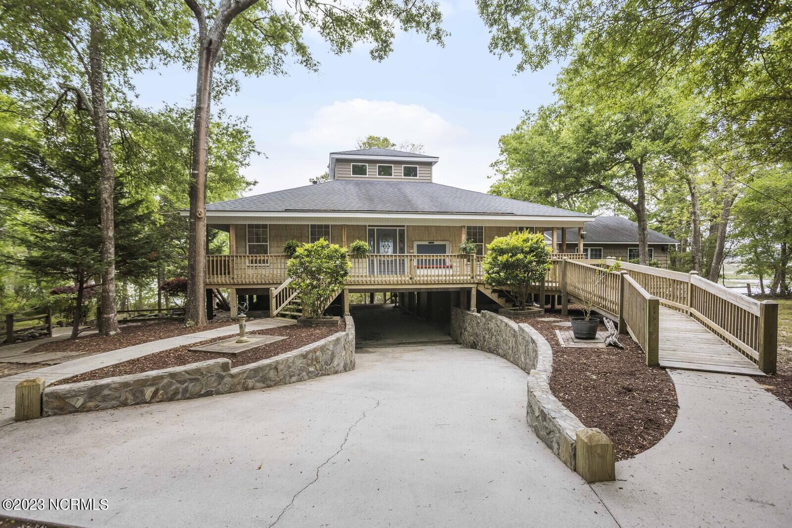 2129 Lands End Way SW