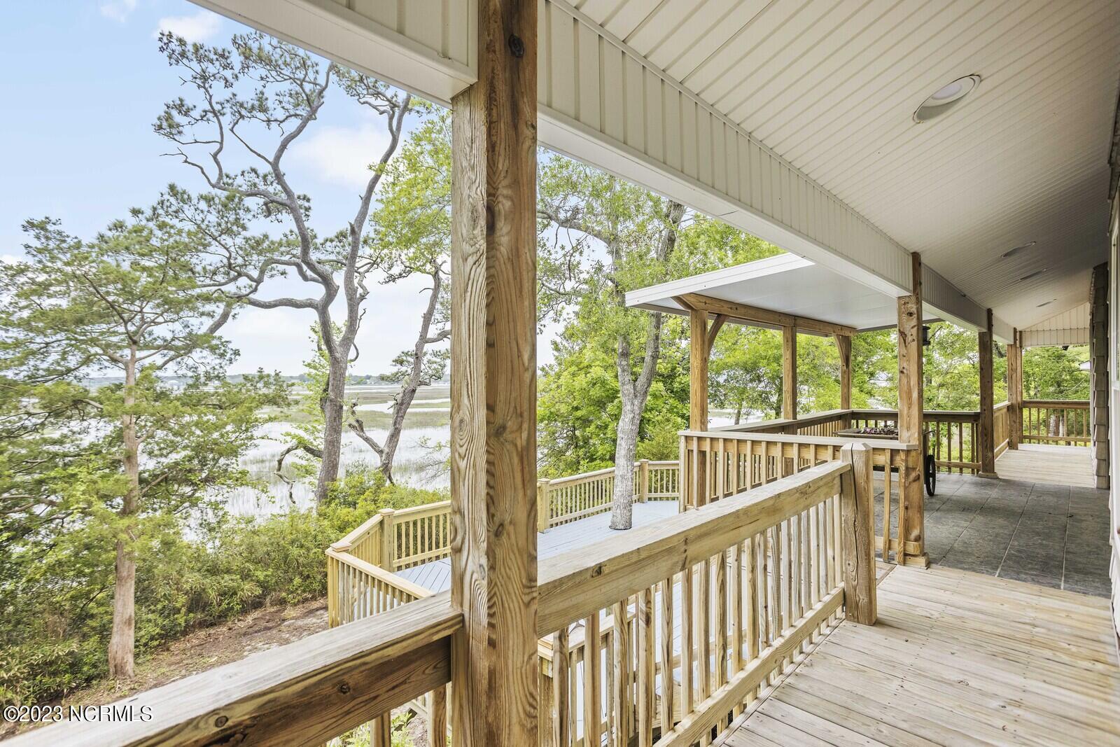 2129 Lands End Way SW