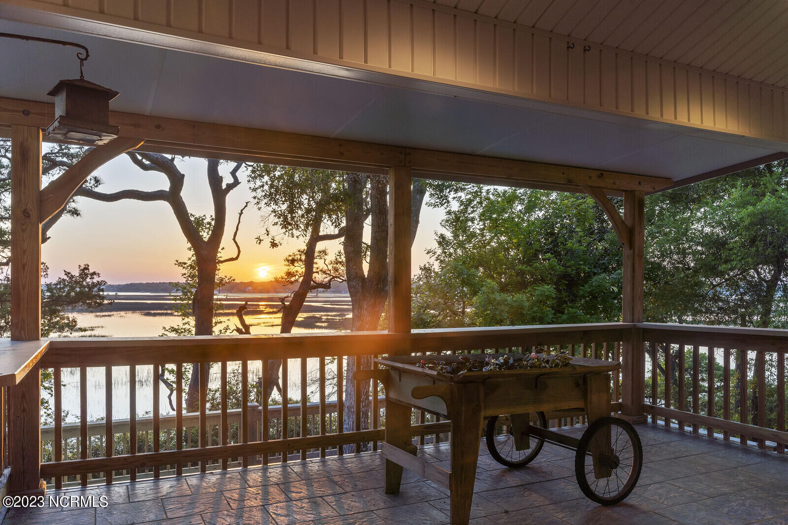 2129 Lands End Way SW