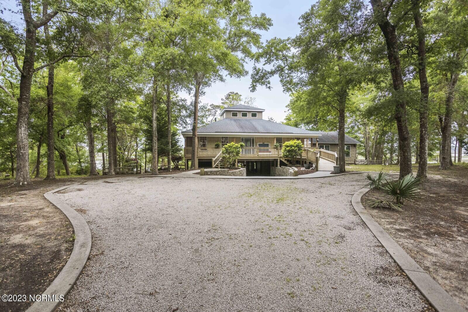 2129 Lands End Way SW