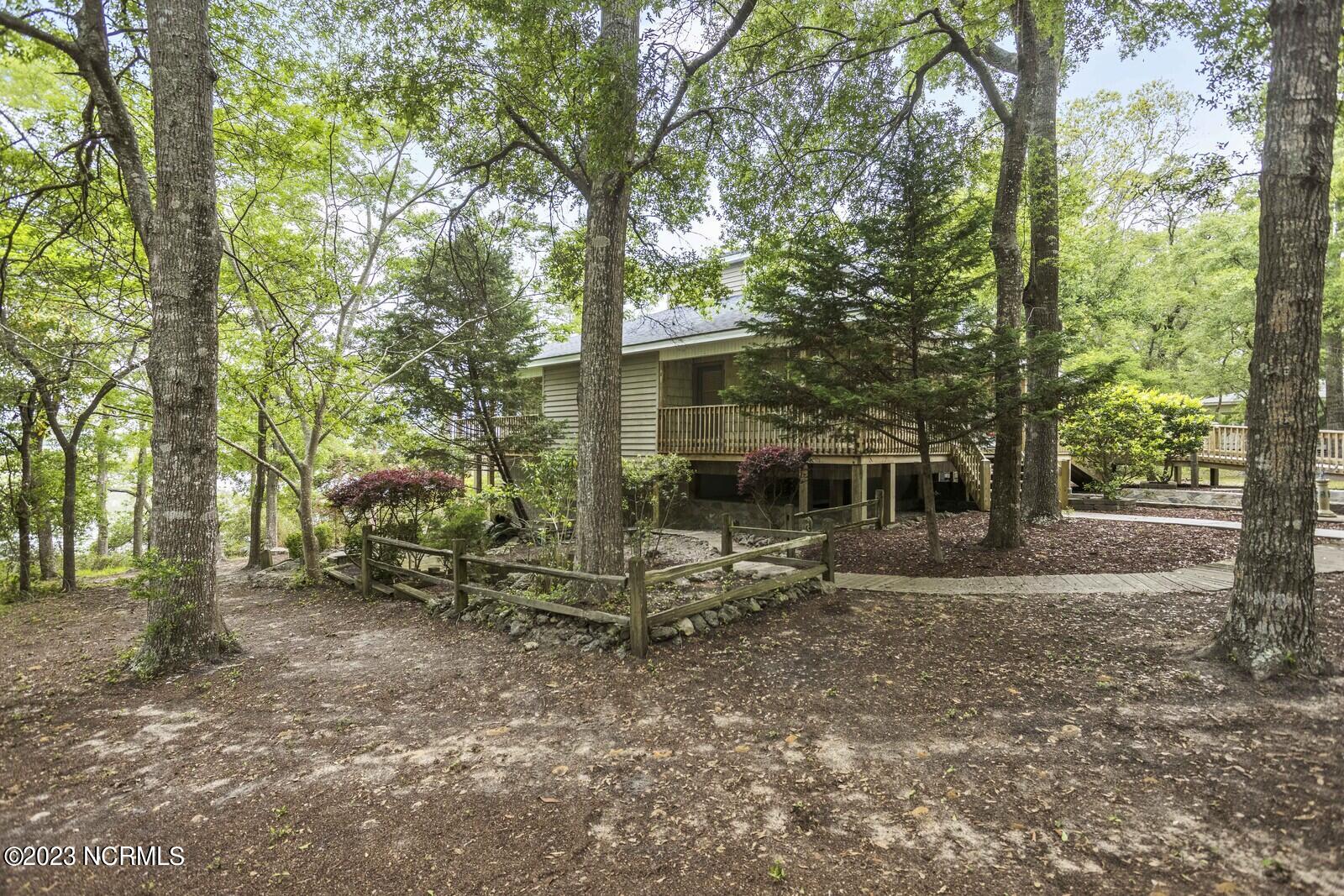 2129 Lands End Way SW