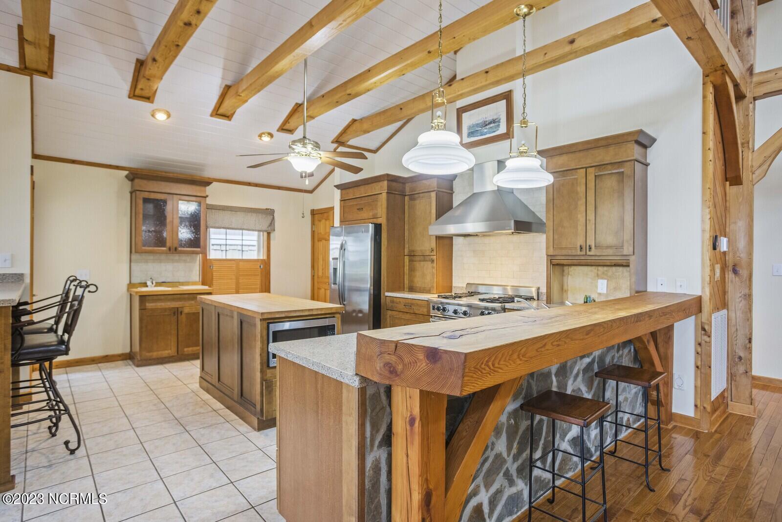 2129 Lands End Way SW