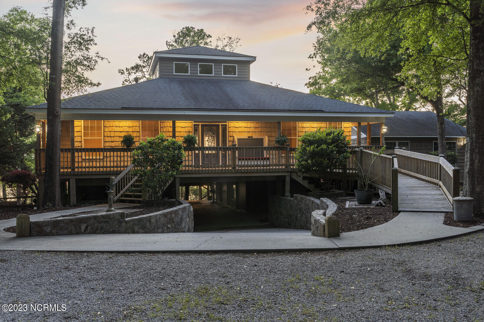 2129 Lands End Way SW