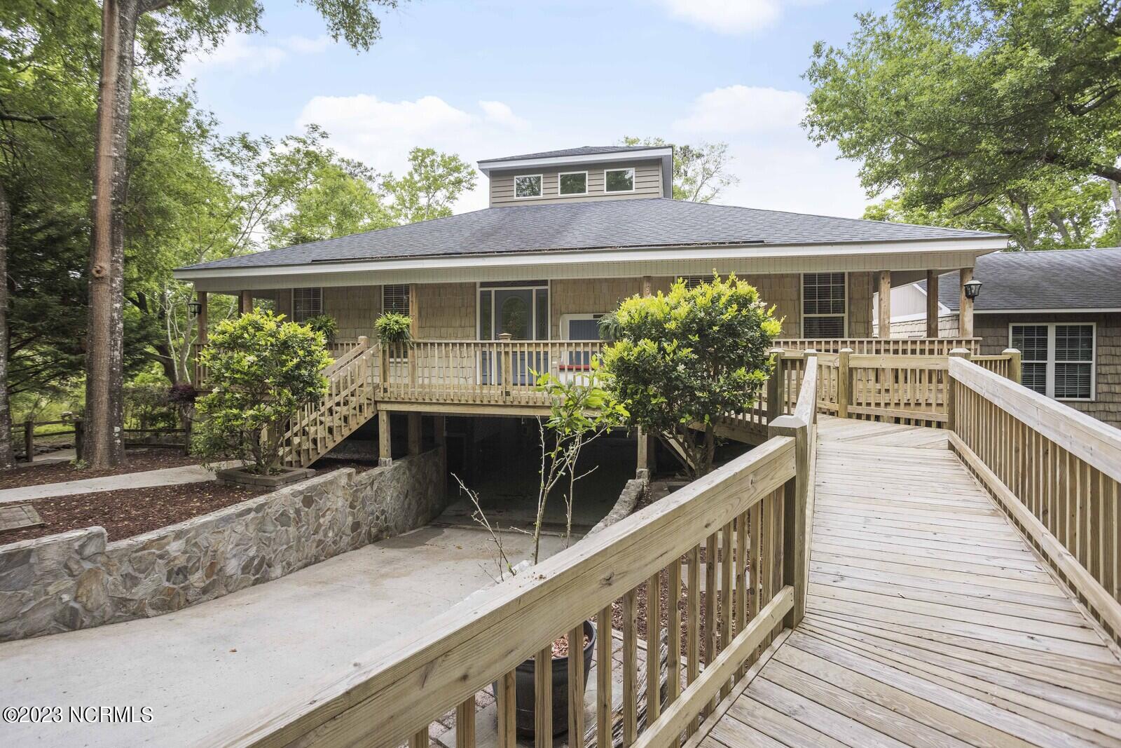 2129 Lands End Way SW