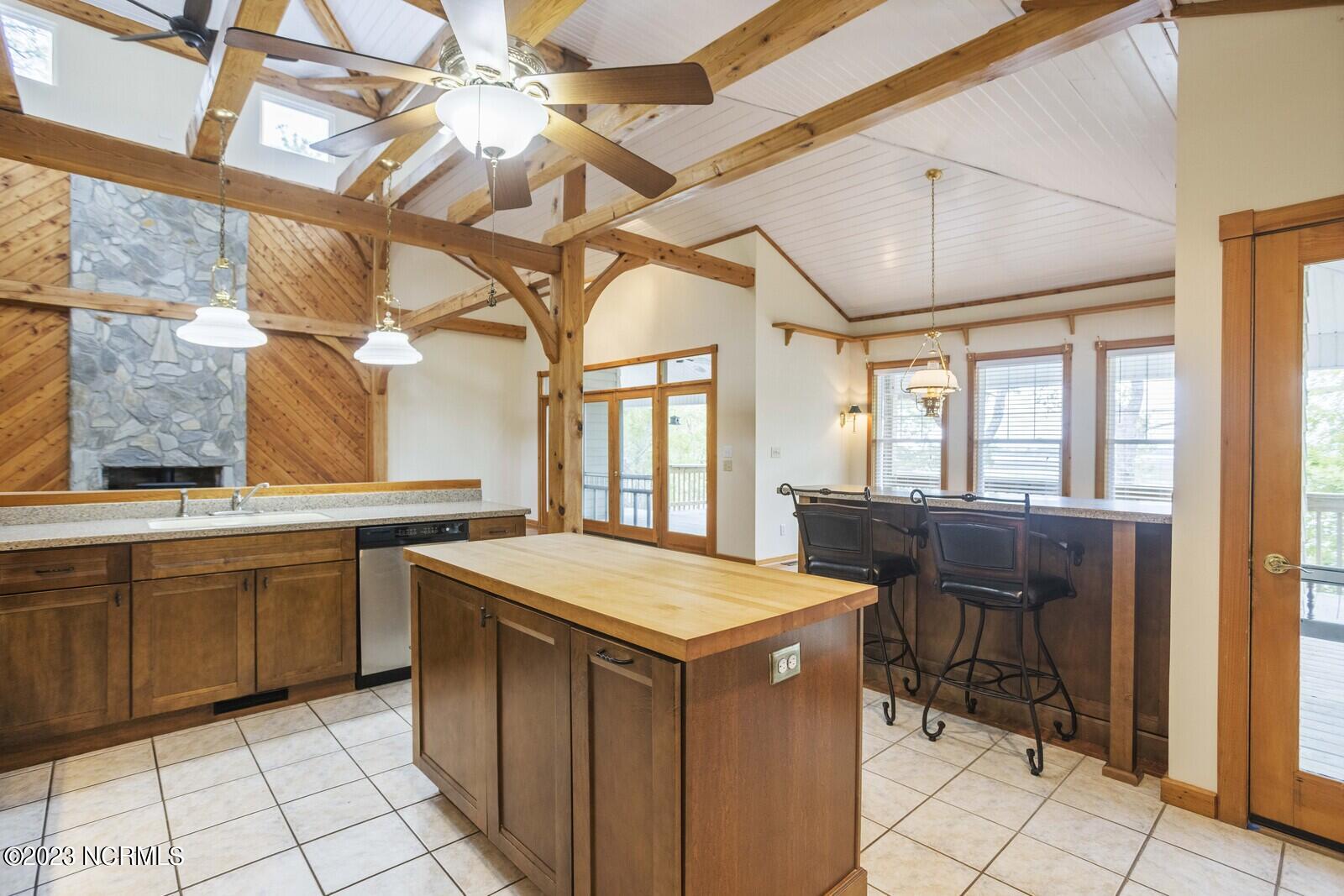 2129 Lands End Way SW